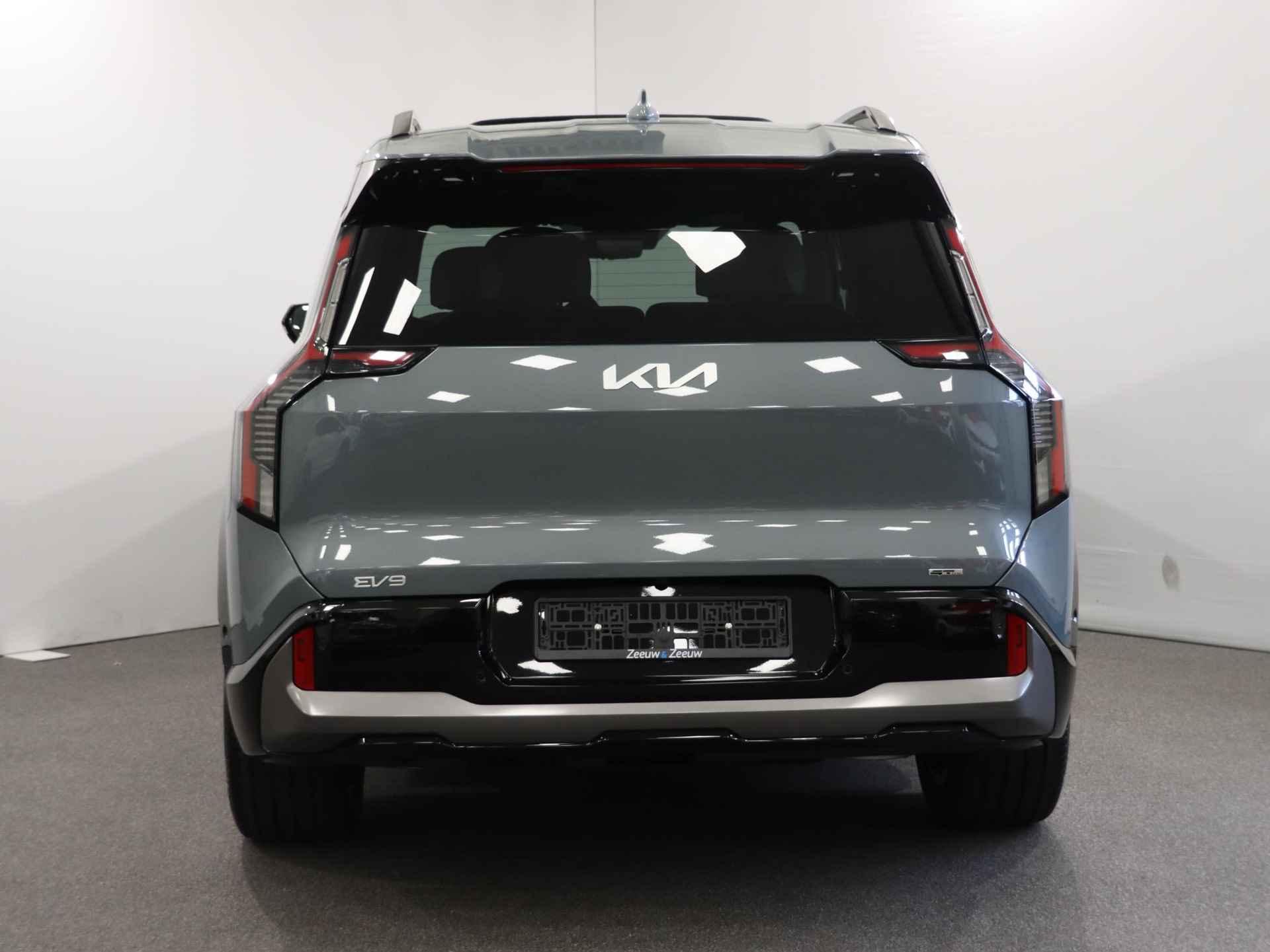 Kia EV9 Launch Edition GT-Line AWD 6p. 99.8 kWh |6-Zits Uitvoering | 505 km WLTP| Ultrasnel laden| Full Options| Bel KIA Leiderdorp: 071 760 06 00 - 11/62