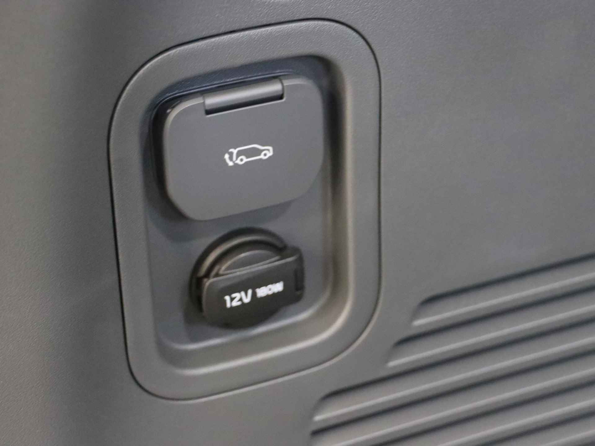 Kia EV9 Launch Edition GT-Line AWD 6p. 99.8 kWh |6-Zits Uitvoering | 505 km WLTP| Ultrasnel laden| Full Options| Bel KIA Leiderdorp: 071 760 06 00 - 18/62