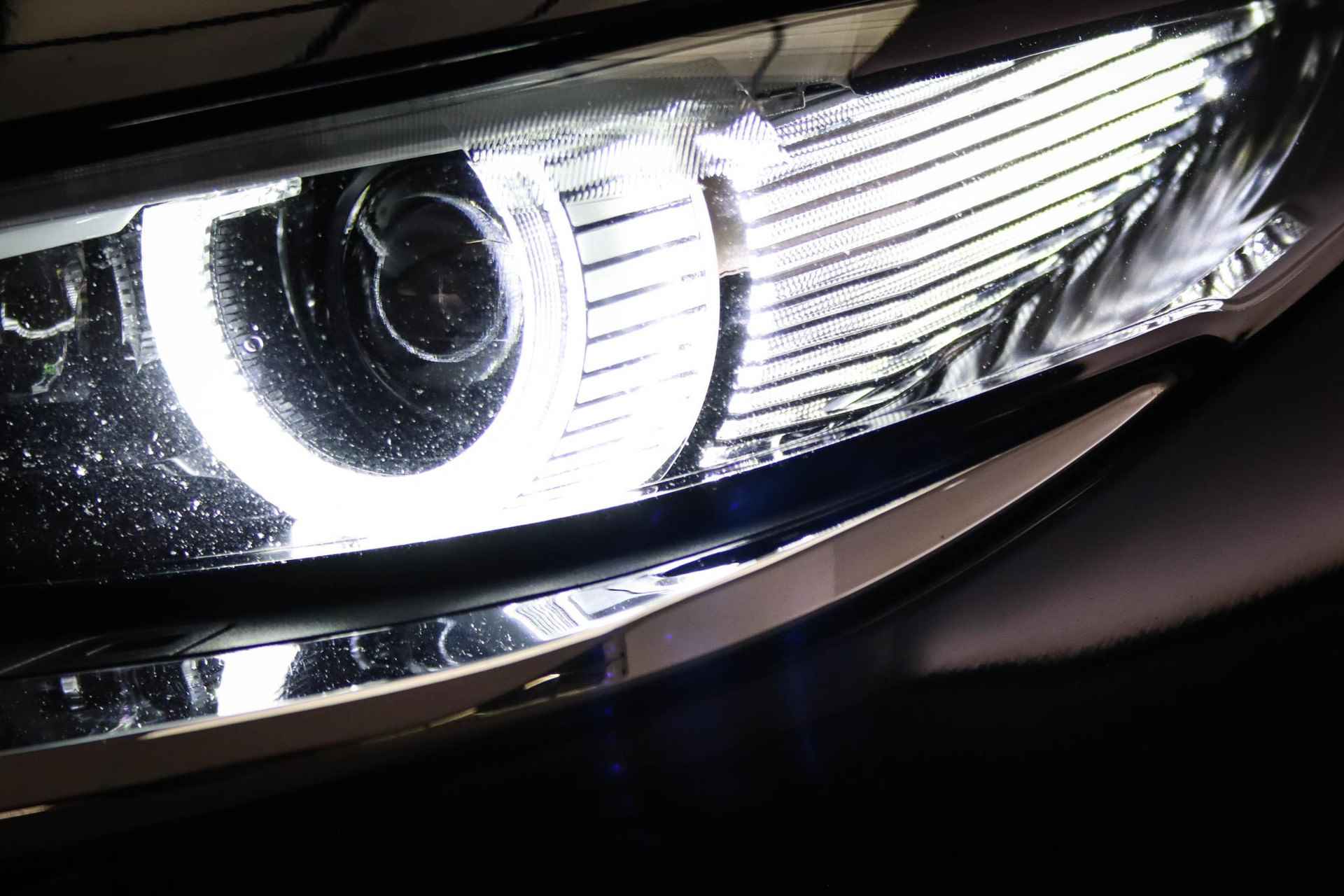 Mazda 3 2.0 e-SkyActiv-X M Hybrid 180 Luxury | HEAD-UP |  LEDER | ACC | NAVIGATIE | DAB | APPLE | CAMERA | TREHAAK AFN. - 14/52
