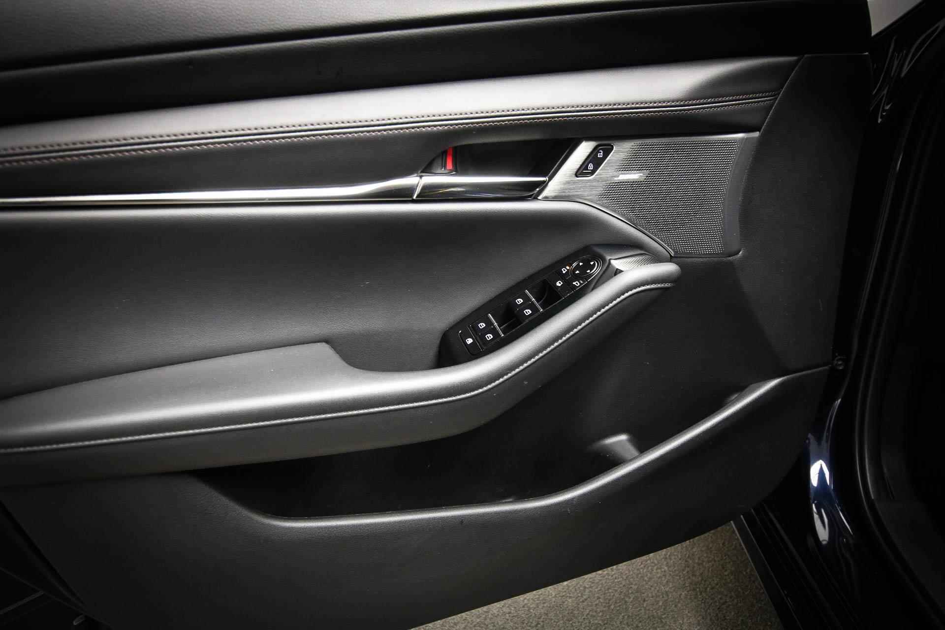 Mazda 3 2.0 e-SkyActiv-X M Hybrid 180 Luxury | HEAD-UP |  LEDER | ACC | NAVIGATIE | DAB | APPLE | CAMERA | TREHAAK AFN. - 23/52