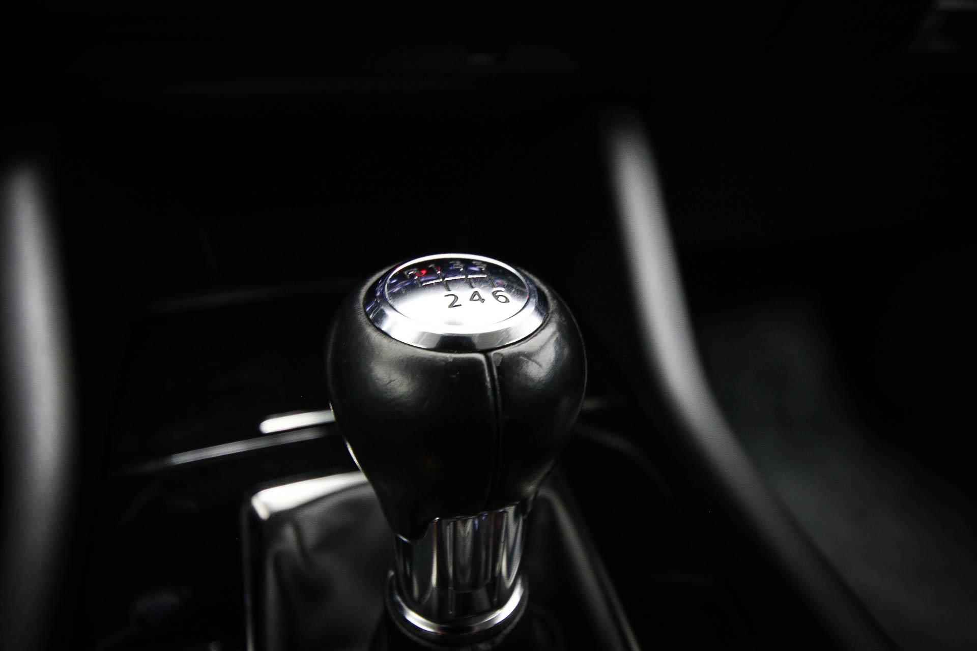 Mazda 3 2.0 e-SkyActiv-X M Hybrid 180 Luxury | HEAD-UP |  LEDER | ACC | NAVIGATIE | DAB | APPLE | CAMERA | TREHAAK AFN. - 35/52