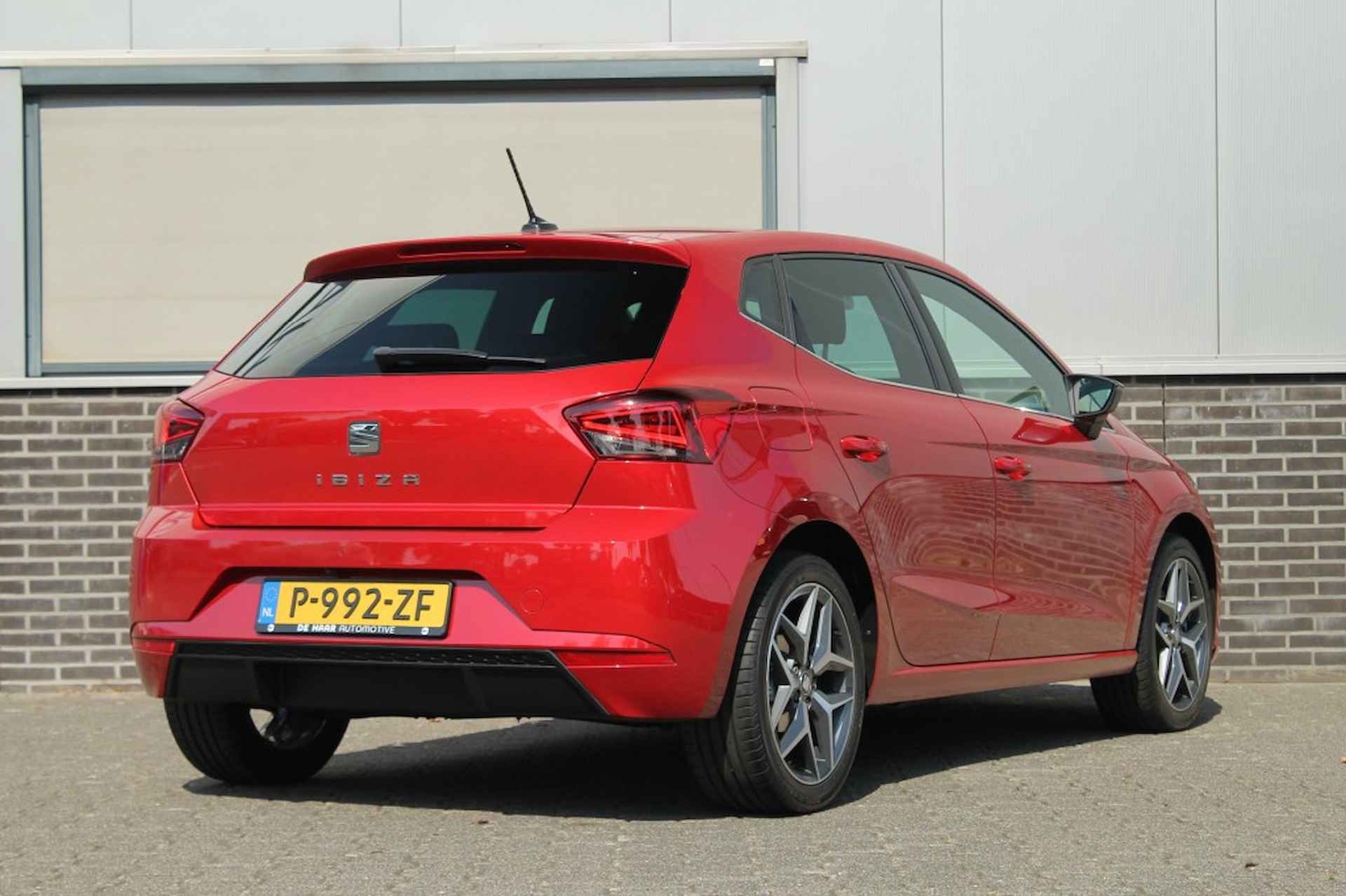 SEAT Ibiza 1.0 TSI 110PK Xcellence - Stoelverw. - Apple CarPlay - Navigatie - 19/48