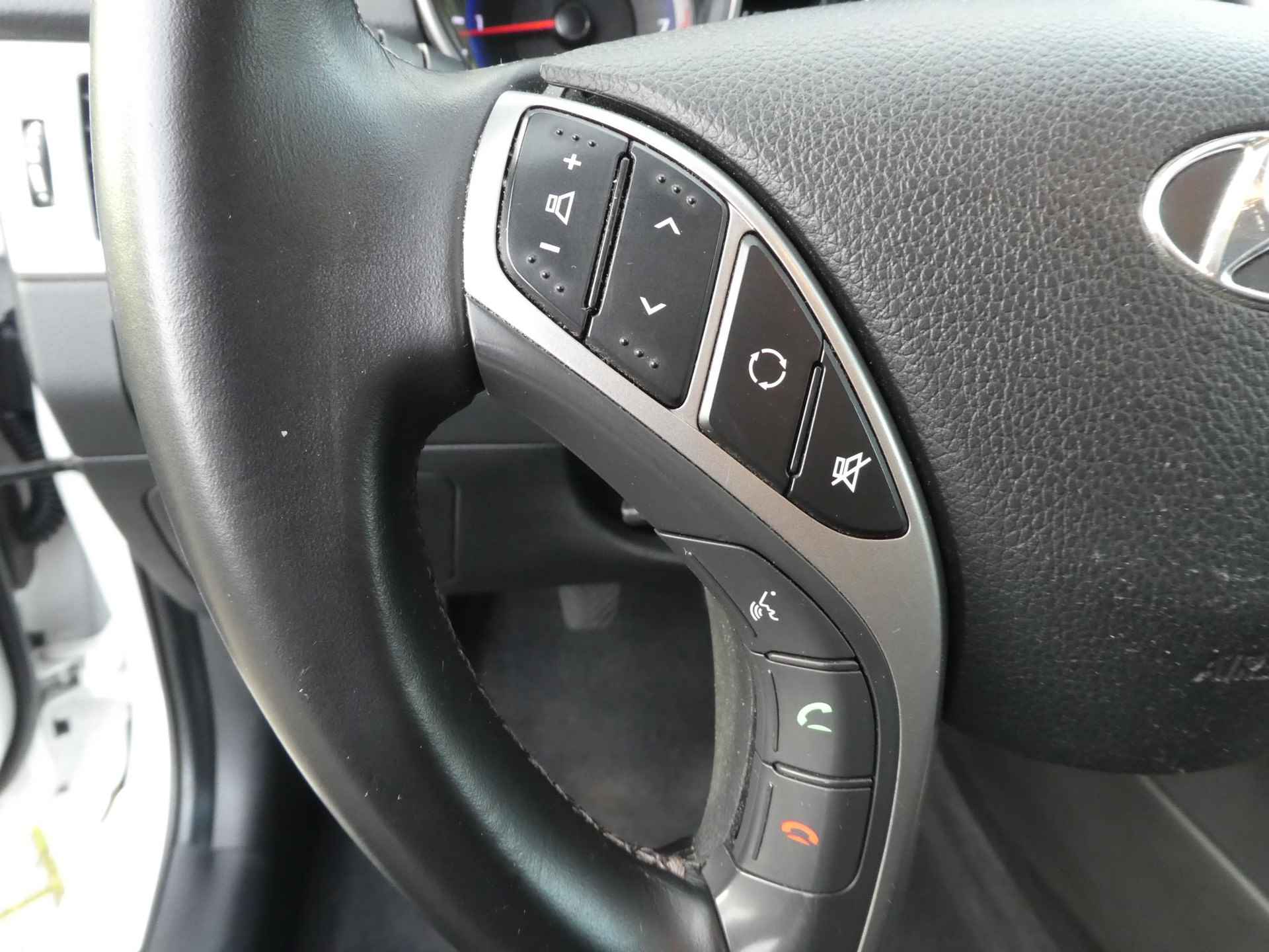 Hyundai i30 Wagon 1.6 GDi 135PK i-Motion LED|Airco|Cruise|Bluetooth - 26/38