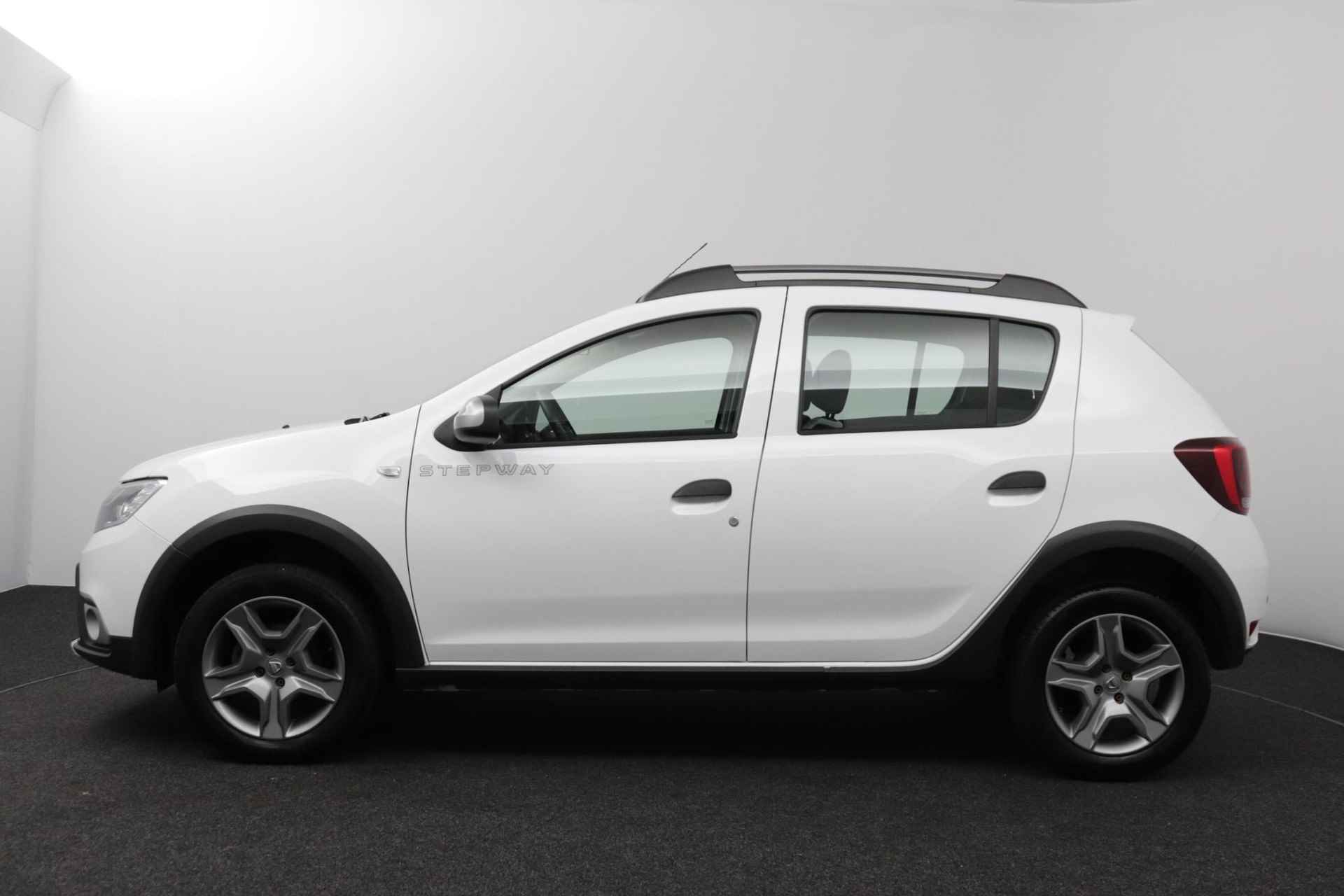 Dacia Sandero Stepway TCe 90 Comfort - 6/38