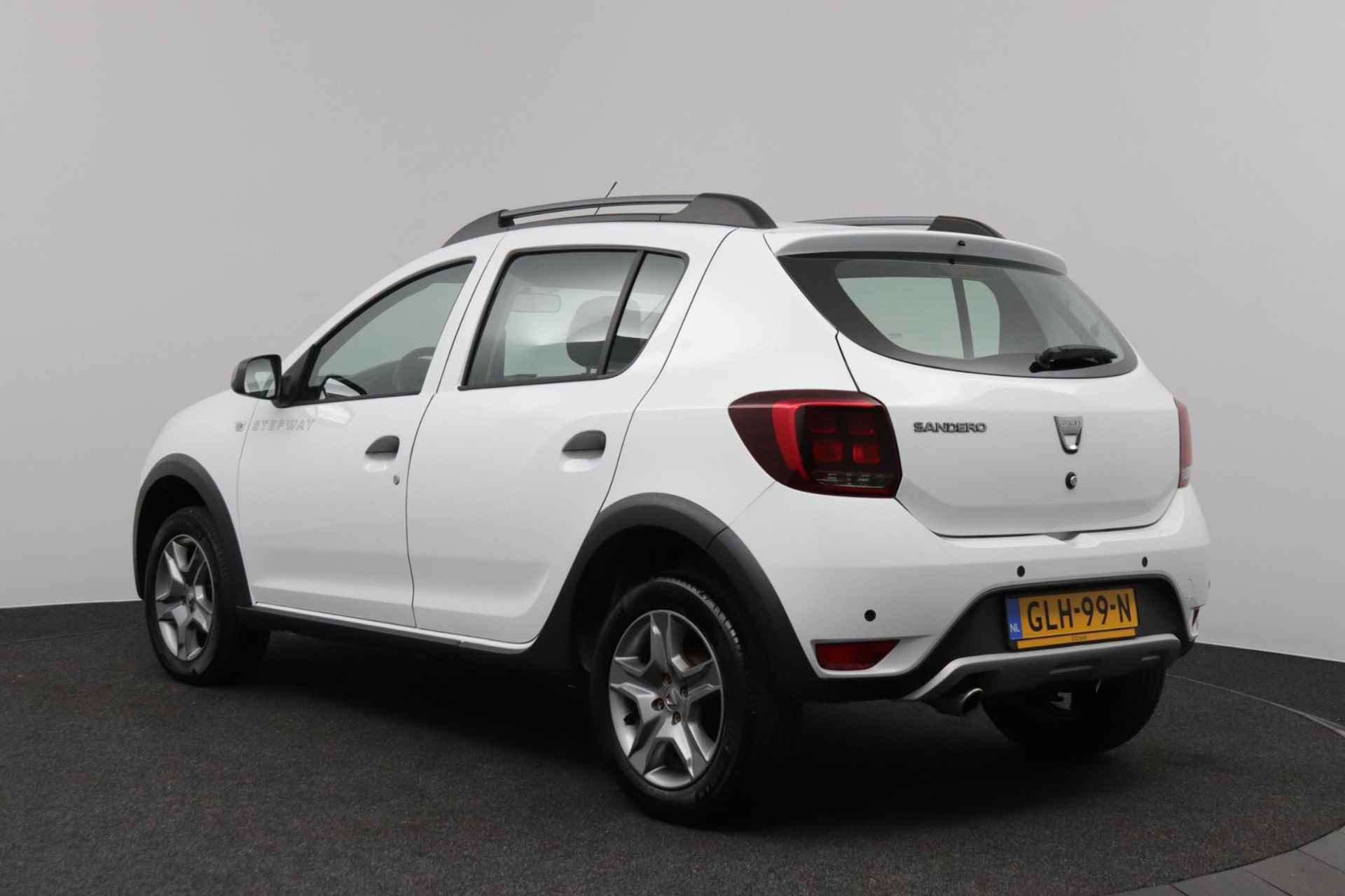 Dacia Sandero Stepway TCe 90 Comfort - 36/38