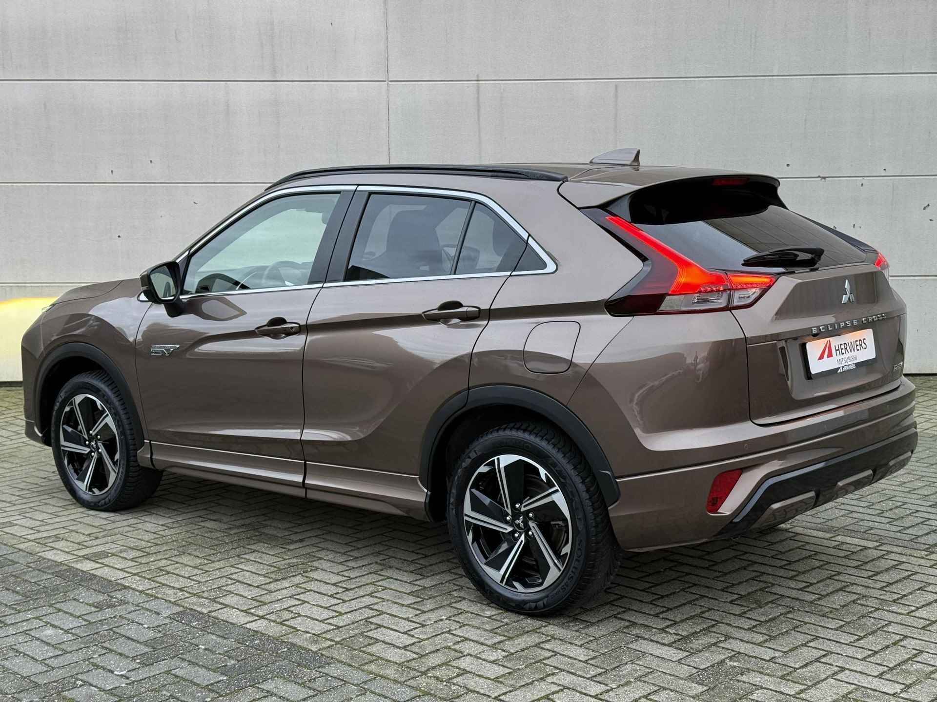 Mitsubishi Eclipse Cross 2.4 PHEV Business Executive / 1500kg Trekgewicht / 360 Camera / Dodehoekdetectie / Apple CarPlay/Android Auto / Stoel/stuurverwarming / Adaptive Cruise Control / - 5/32