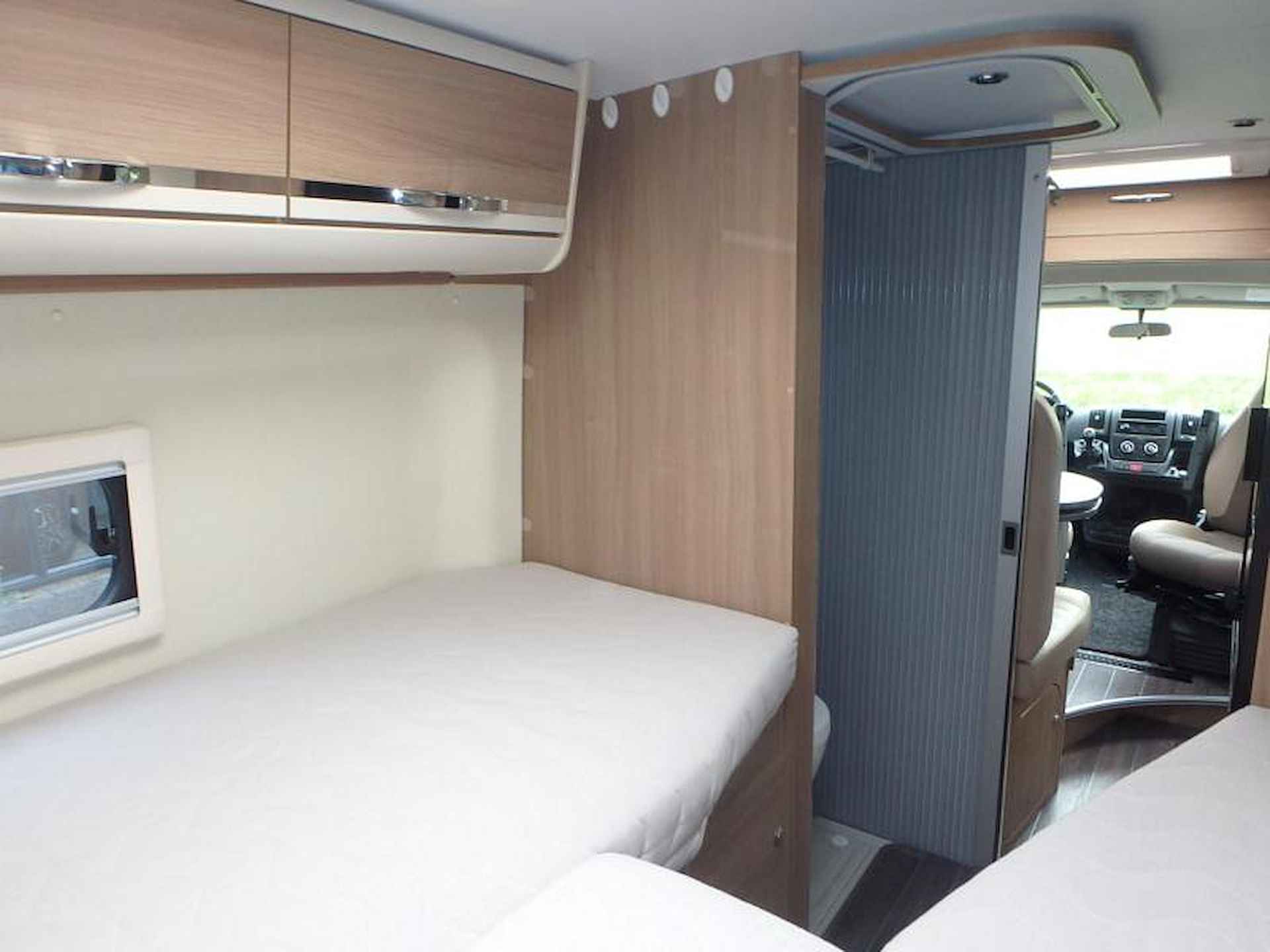 Adria Twin 640 SLX  PLATINUM - 23/25