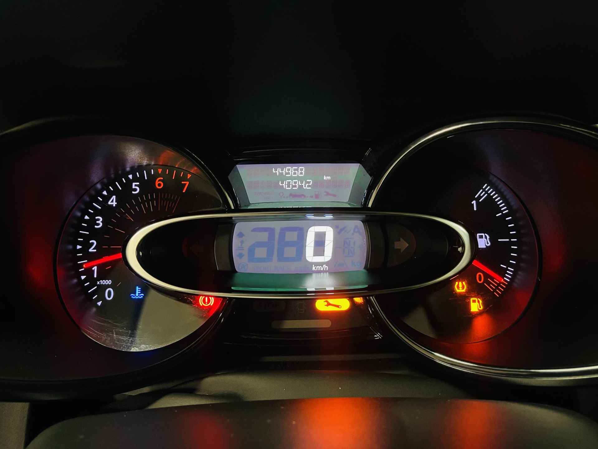 Renault Clio Estate 0.9 TCe Life Airco cruise controle Bluetooth 5 deurs dealer onderhouden zeer mooie auto met weinig km - 7/18