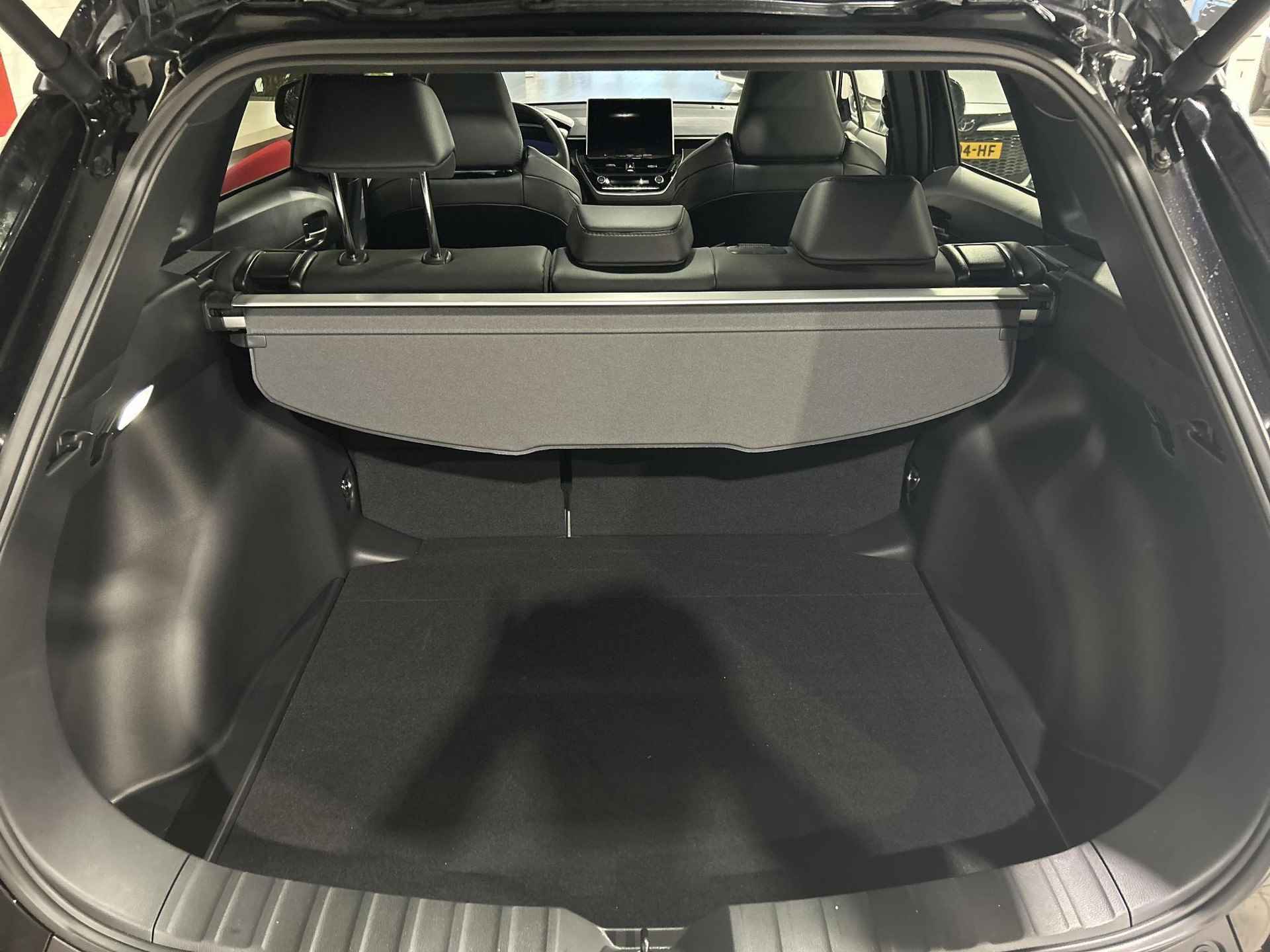 Toyota Corolla Cross Hybrid 140 Black Edition - 10/21