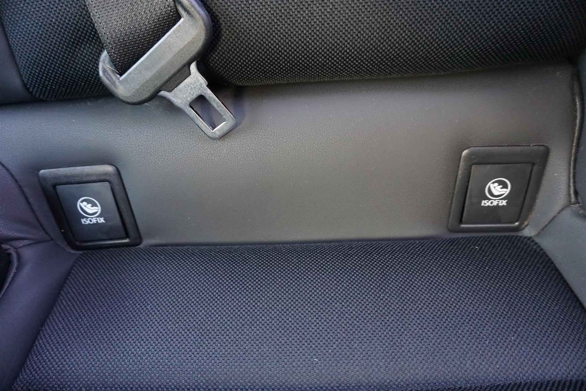 Lexus IS 300h Hybrid Dealer-onderhouden|Premium-Navigatie|Stoelverwarming|Business Line - 33/41