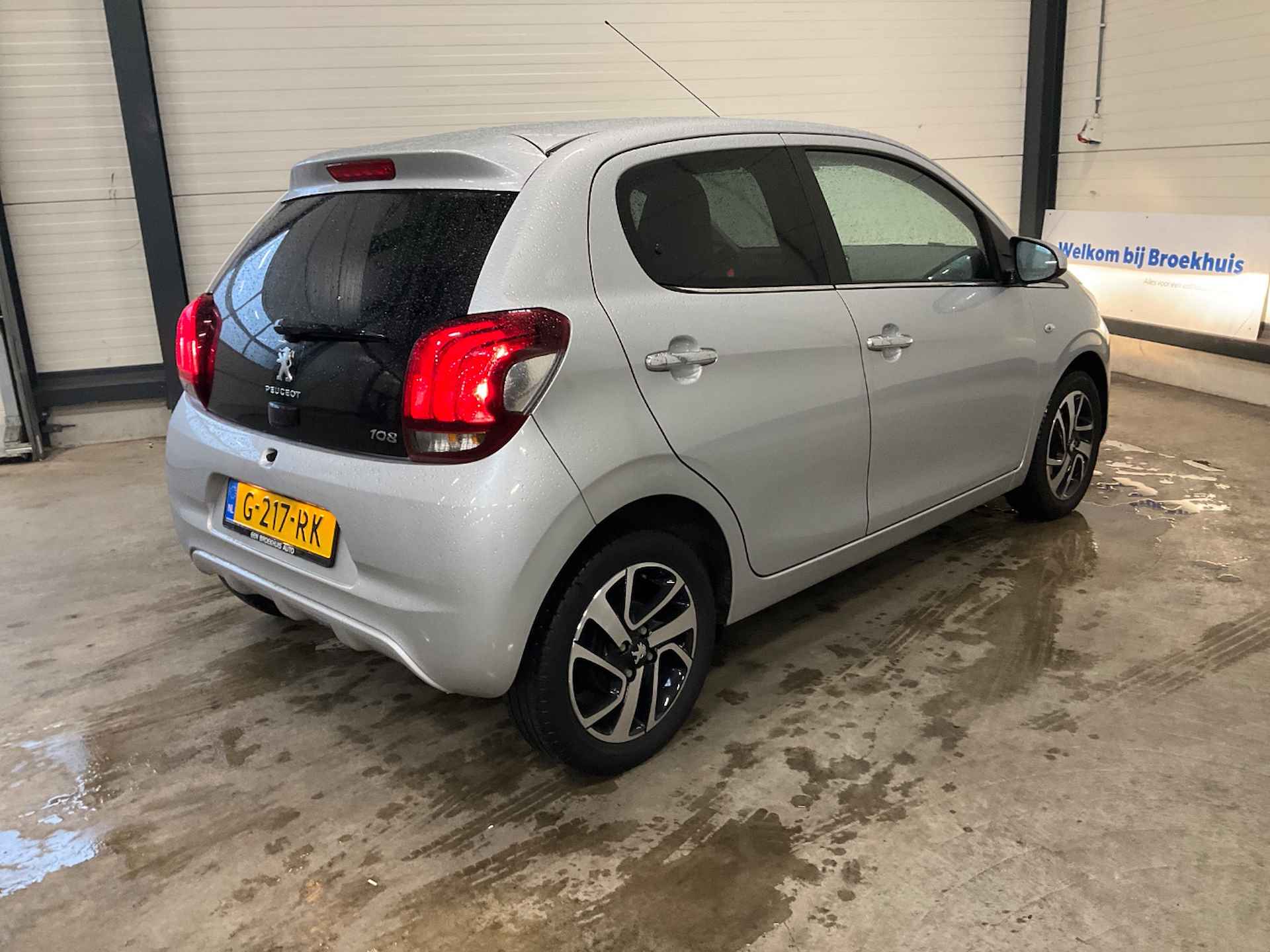 Peugeot 108 1.0 e-VTi Allure - 2/7