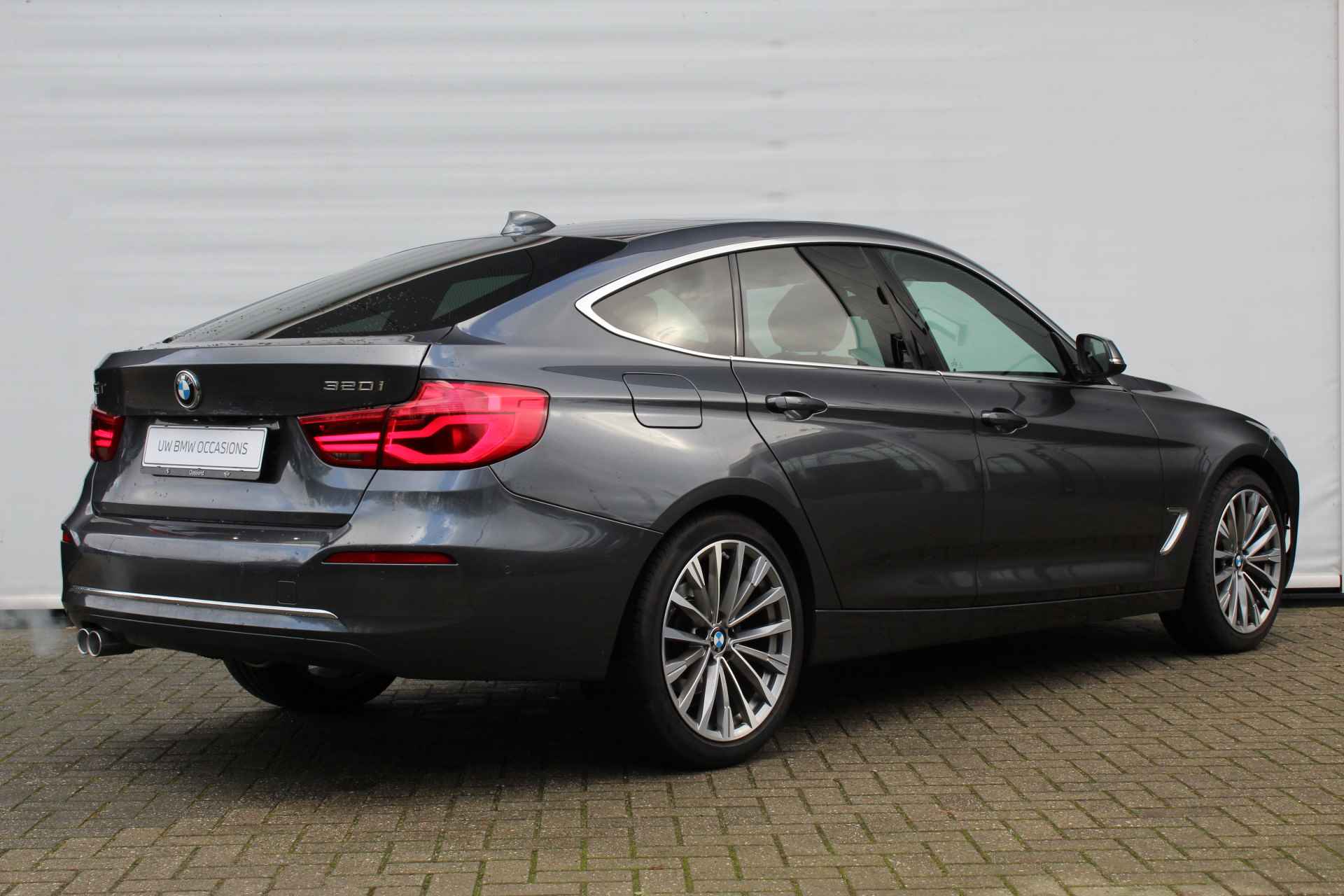 BMW 3-serie Gran Turismo 320i High Executive Luxury Line Automaat / Panoramadak / Achteruitrijcamera / Sportstoelen / LED / Stoelverwarming / Head-Up / Park Assistant / Lane Change Warning - 4/30