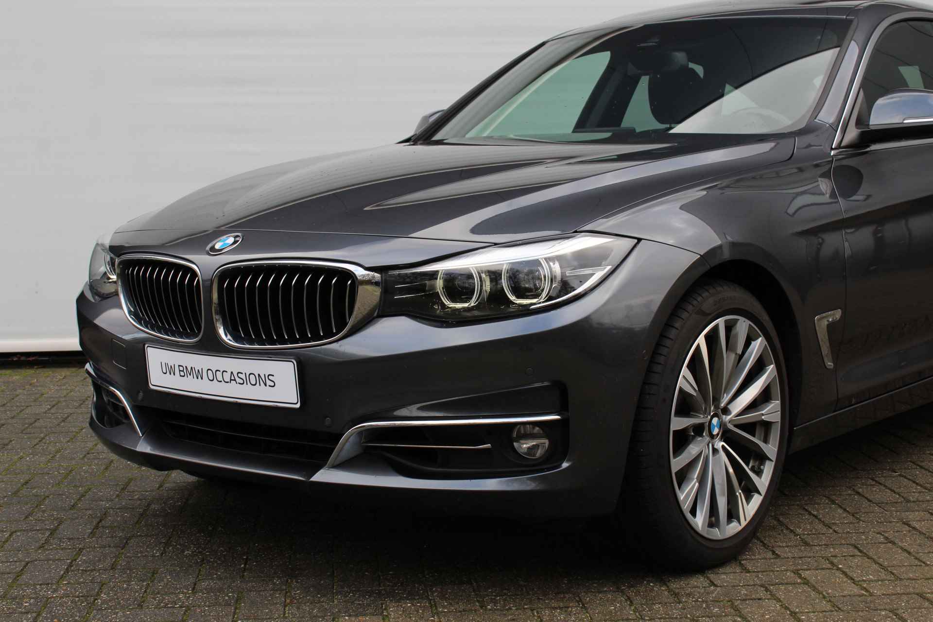 BMW 3-serie Gran Turismo 320i High Executive Luxury Line Automaat / Panoramadak / Achteruitrijcamera / Sportstoelen / LED / Stoelverwarming / Head-Up / Park Assistant / Lane Change Warning - 17/30