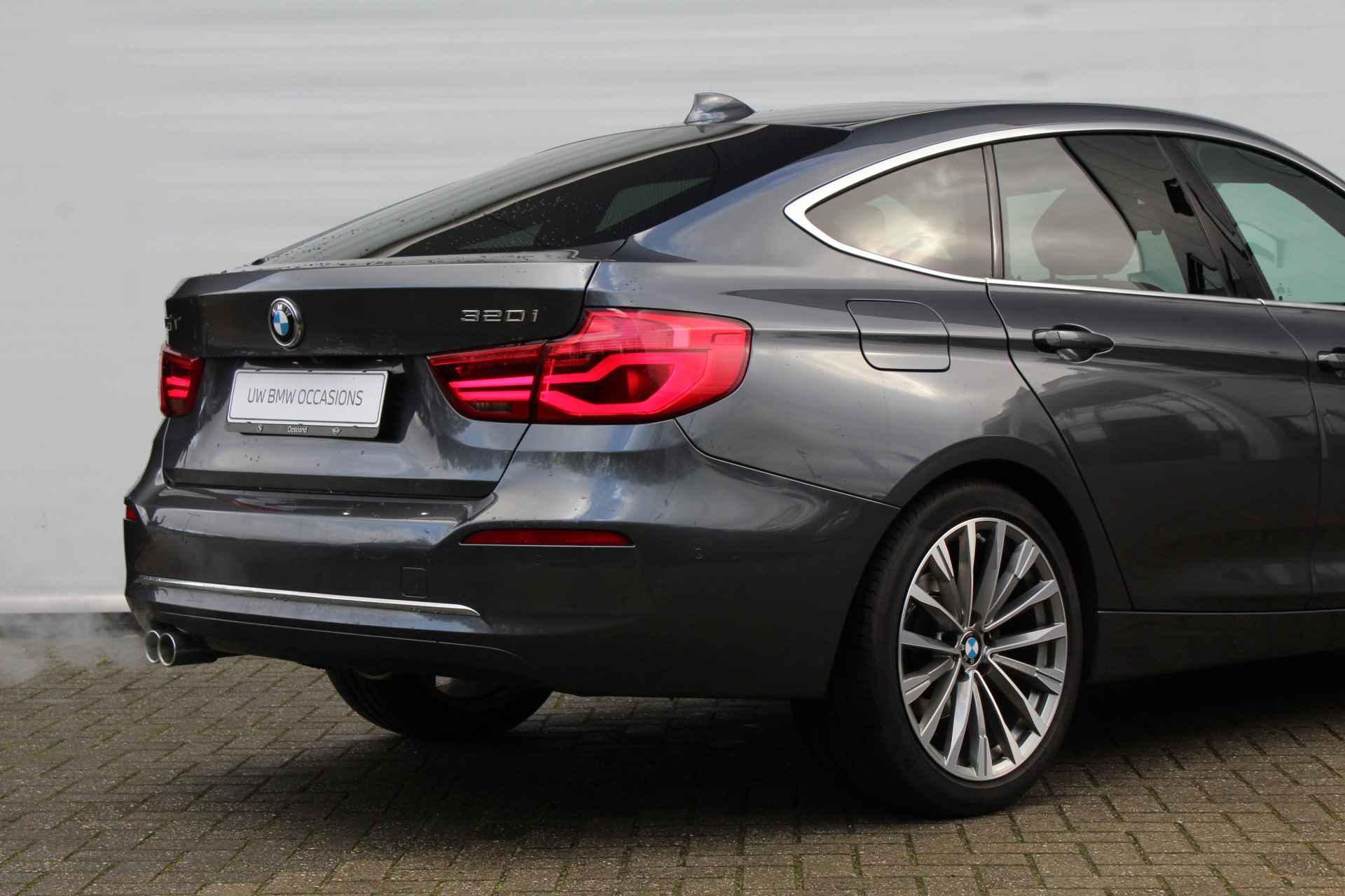 BMW 3-serie Gran Turismo 320i High Executive Luxury Line Automaat / Panoramadak / Achteruitrijcamera / Sportstoelen / LED / Stoelverwarming / Head-Up / Park Assistant / Lane Change Warning - 18/30