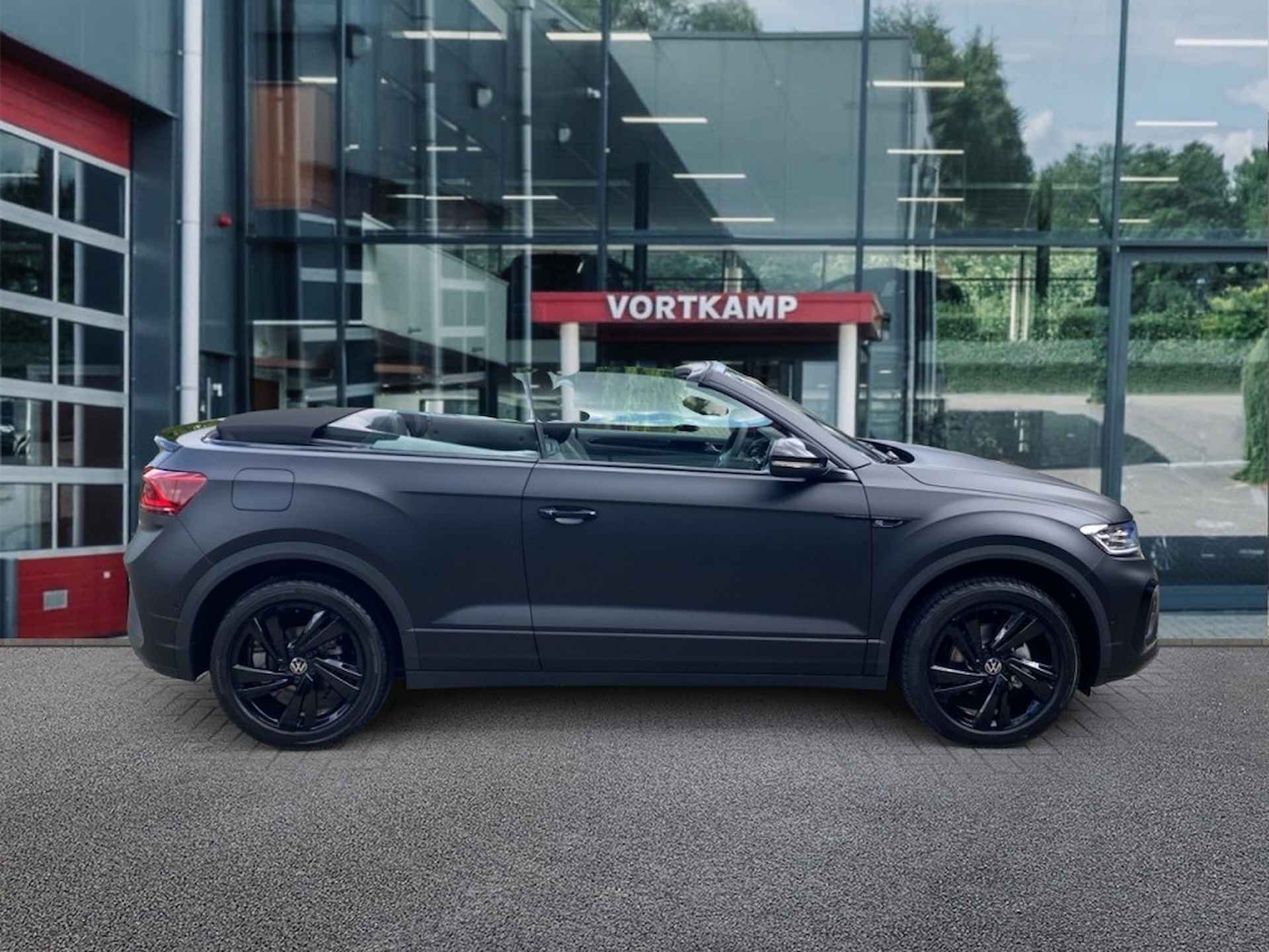 VOLKSWAGEN T-roc 1.5 TSI DSG R-LINE BLACK EDITION ONE OF 999 LEDER/CAMERA/IQ-LIGH - 4/26