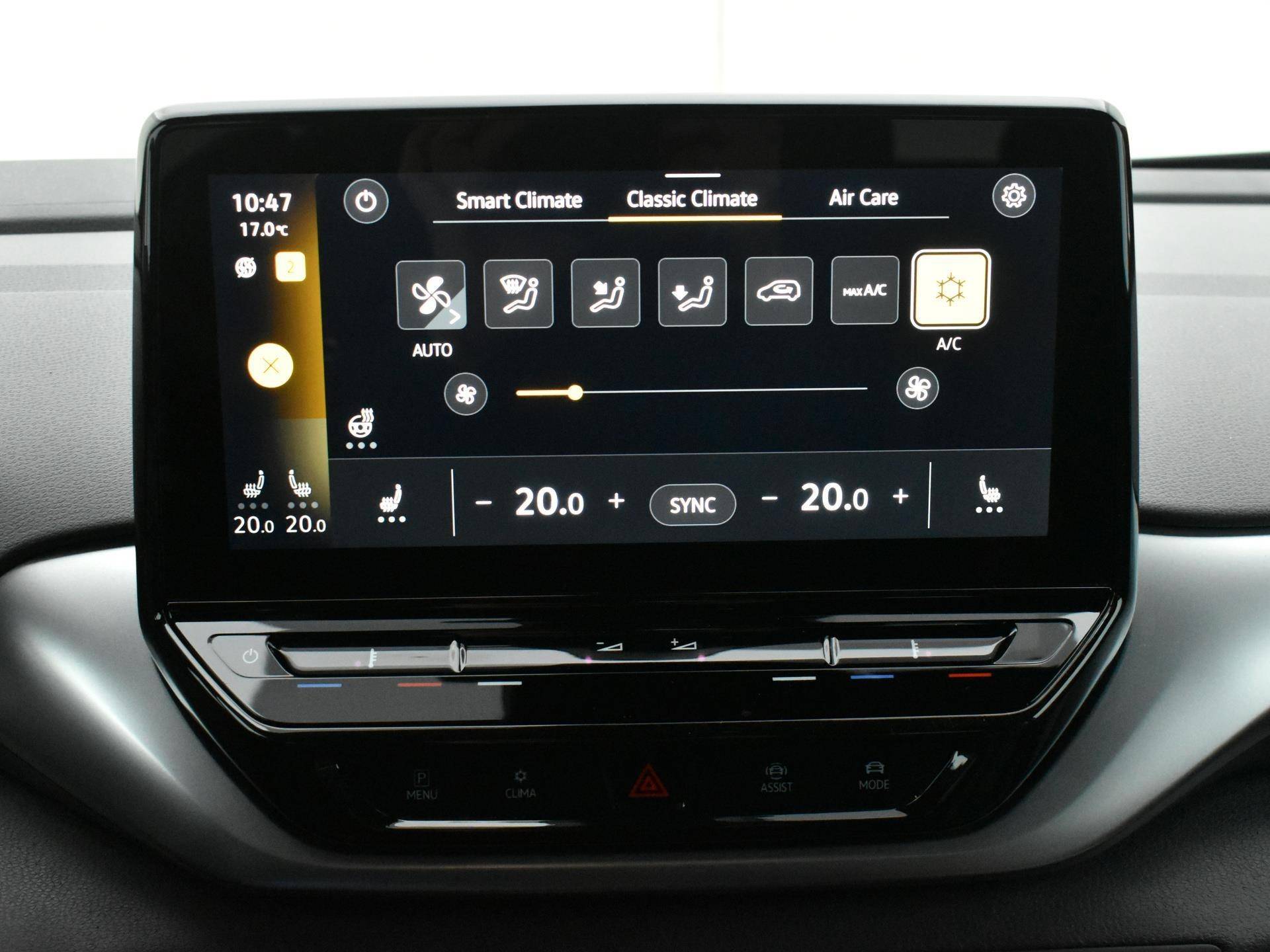 Volkswagen ID.4 First 77 kWh 204 PK [ Automaat | Warmtepomp | Navigatie | Apple carplay | Android auto | Parkeersensoren | Camera | Lichtmetalen velgen | Adaptive cruise control | Climate control | Stoelverwarming | Stuurverwarming | - 13/23