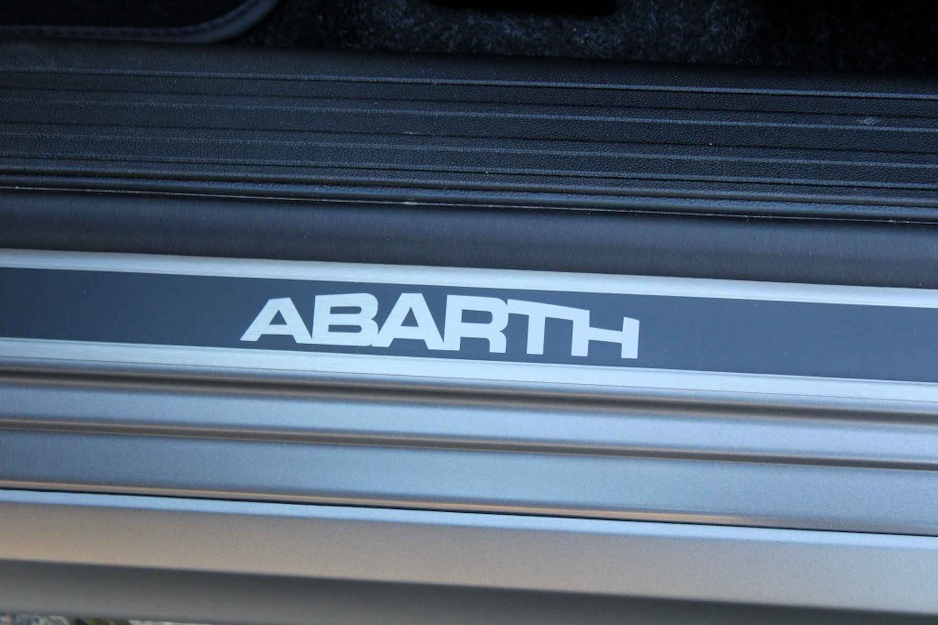 Abarth 500 C 1.4 T-Jet F595 Limited Edition - 24/25