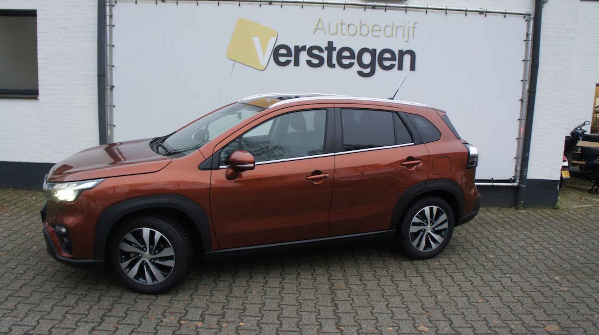 Suzuki S-Cross 1.4 B.jet Style SMART HYBRID 1500 KG AHG - 2/23