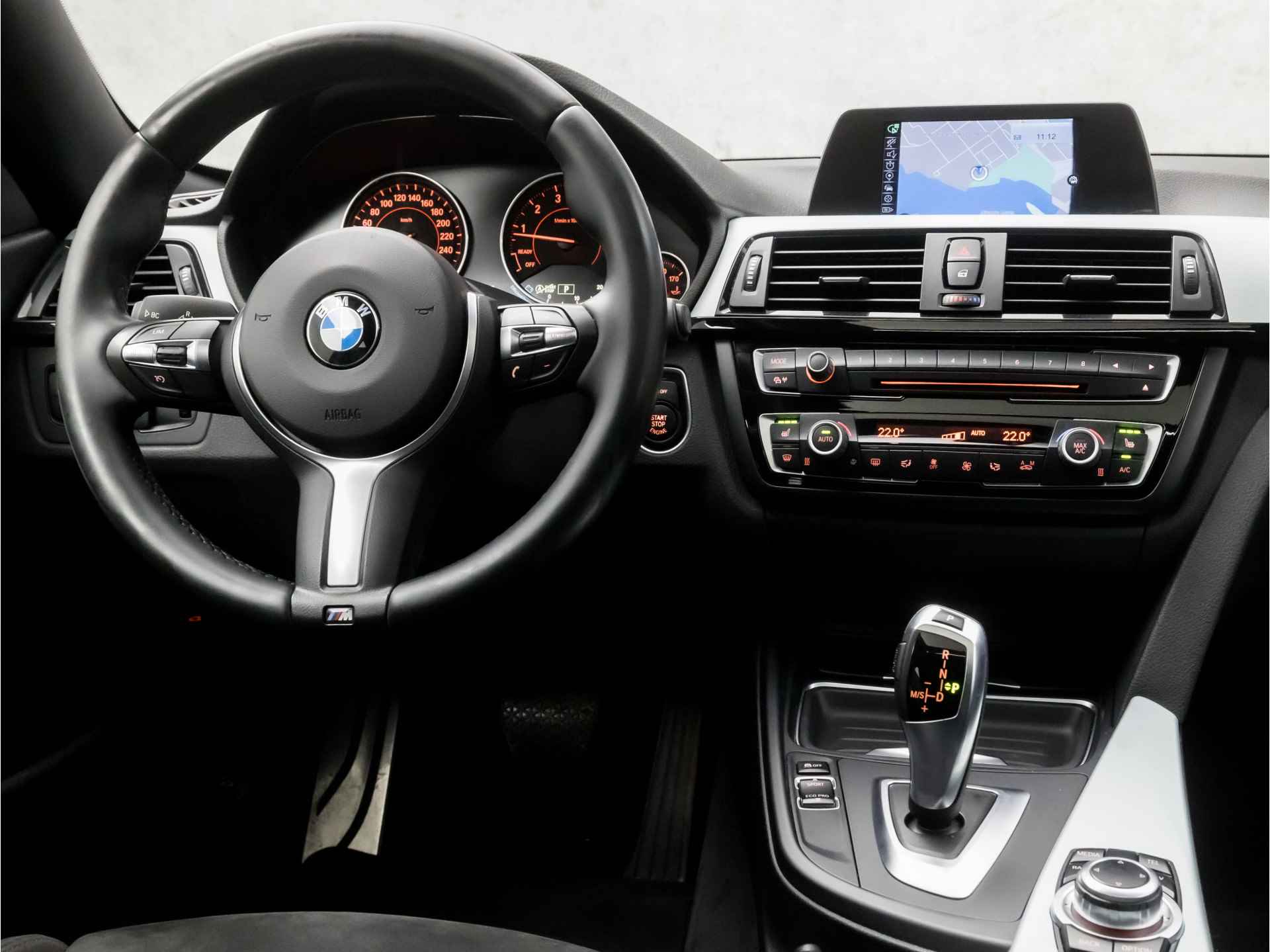 BMW 4 Serie Gran Coupé 420i Executive M Sport 184Pk Automaat (SCHUIFDAK, M PAKKET, NAVIGATIE, CLIMATE, STOELVERWARMING, LEDEREN SPORTSTOELEN, GETINT GLAS, PARKEERSENSOREN, CRUISE, NIEUWE APK, NIEUWSTAAT) - 7/38