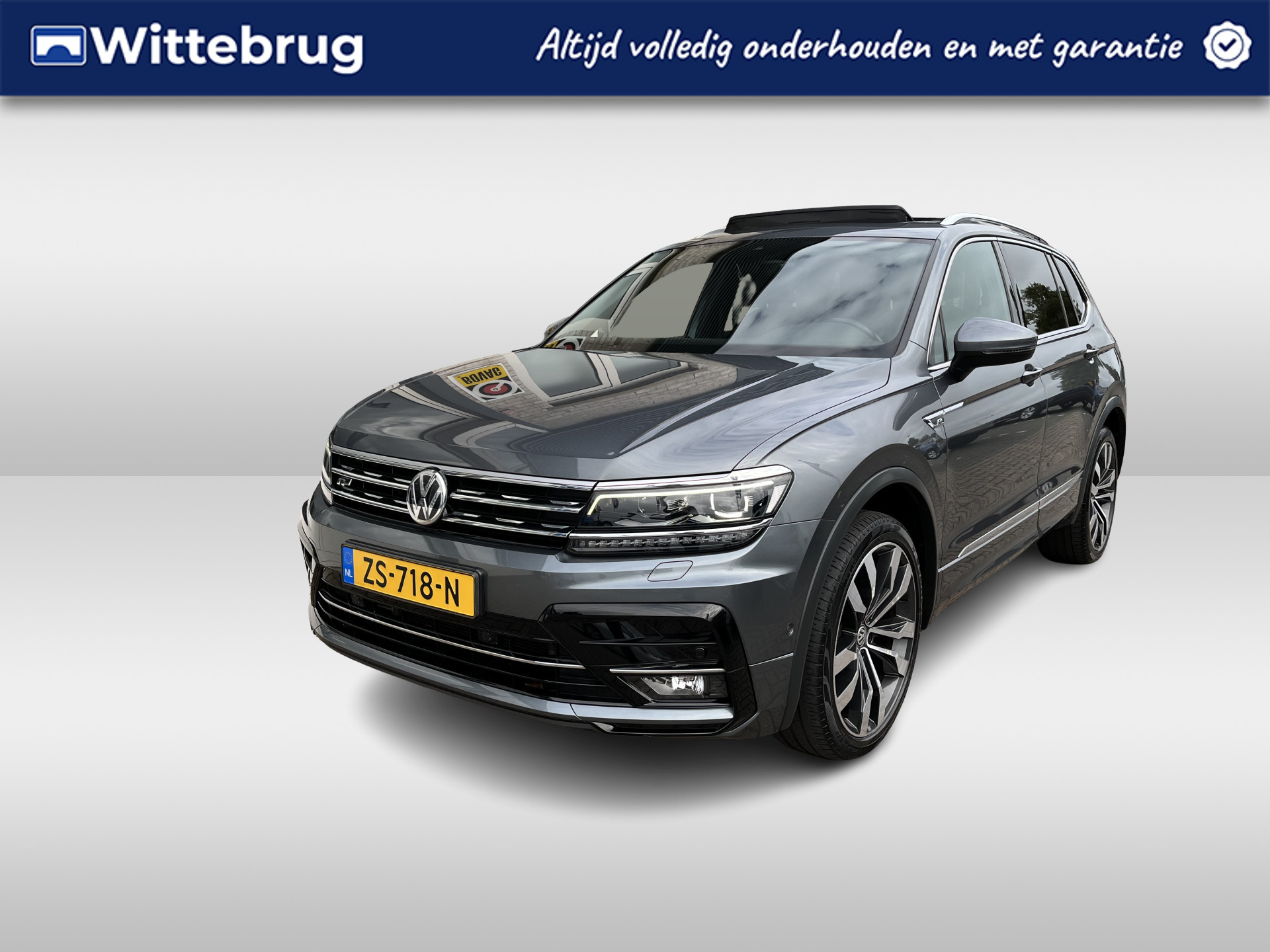 Volkswagen Tiguan Allspace 1.5 TSI R-Line 7p. / AUTOMAAT/ PANO/ 7-PERS/ TREKHAAK/ CAMERA/ PARK. SENSOREN/ ERGO ACTIVE/ LED/ KEYLESS/ DIGITAL DASHBOARD/ STOEL VERWARM./ ADAPT. CRUISE/ APP CONNECT/ NAVI/ CLIMA/ DAB/