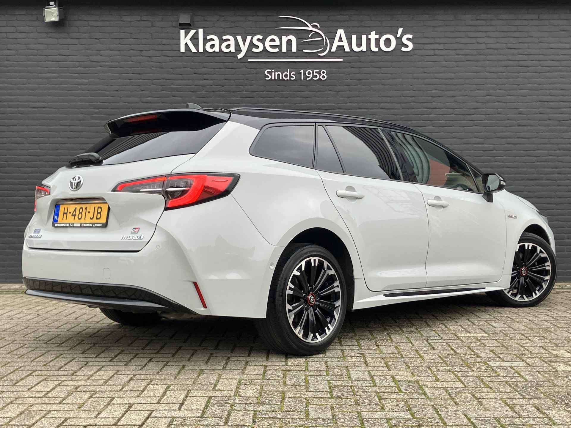 Toyota Corolla Touring Sports 1.8 Hybrid GR-Sport AUT. | 1e eigenaar | dealer onderhouden | two tone metallic | apple carplay | sportstoelen - 6/41