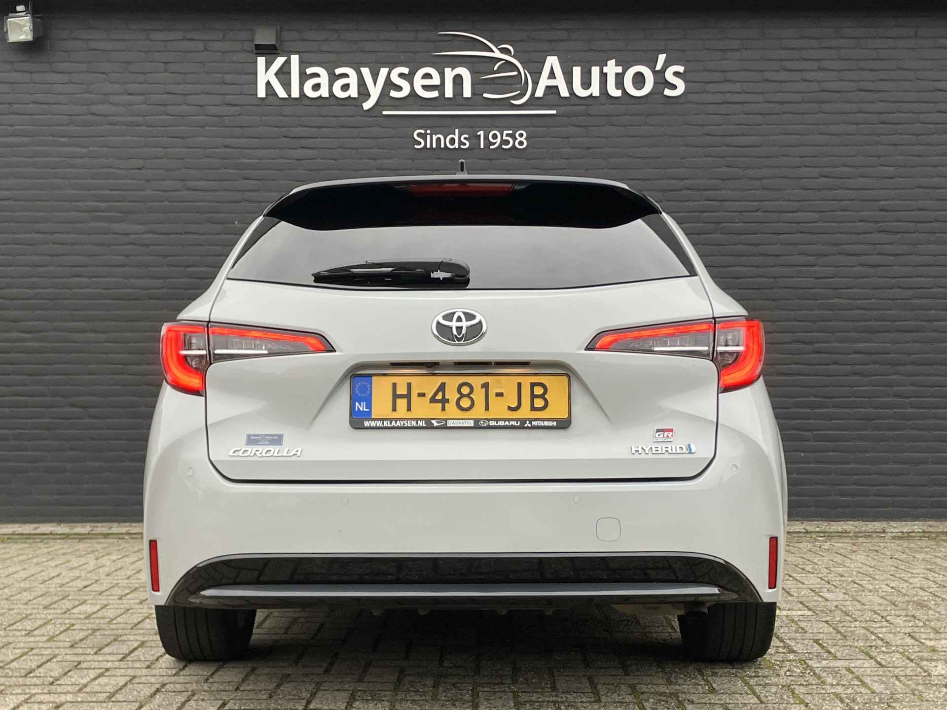 Toyota Corolla Touring Sports 1.8 Hybrid GR-Sport AUT. | 1e eigenaar | dealer onderhouden | two tone metallic | apple carplay | sportstoelen - 7/41