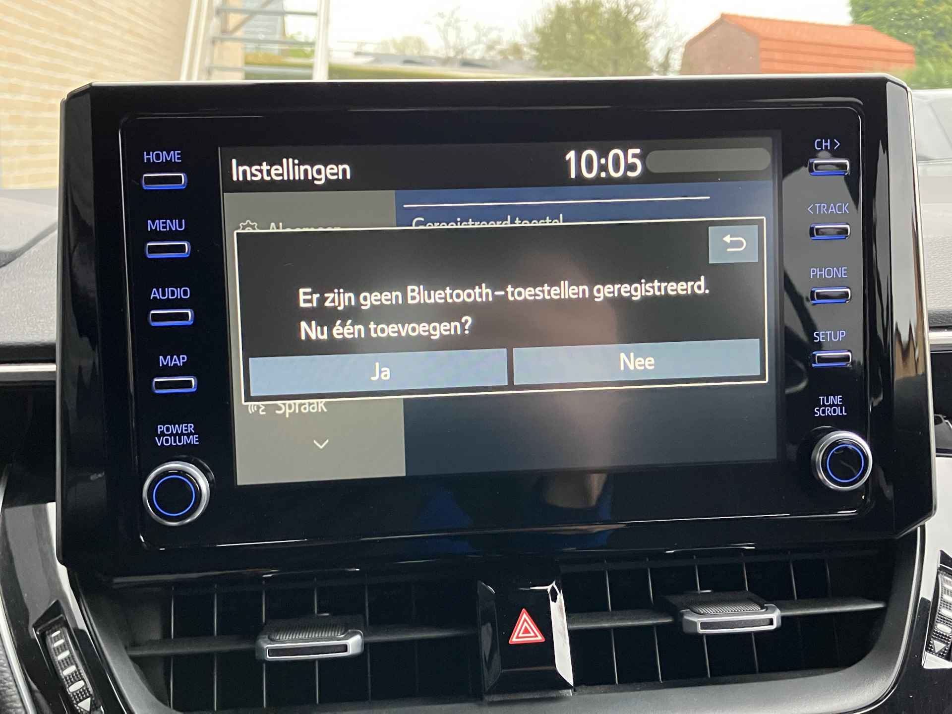 Toyota Corolla Touring Sports 1.8 Hybrid GR-Sport AUT. | 1e eigenaar | dealer onderhouden | two tone metallic | apple carplay | sportstoelen - 33/41