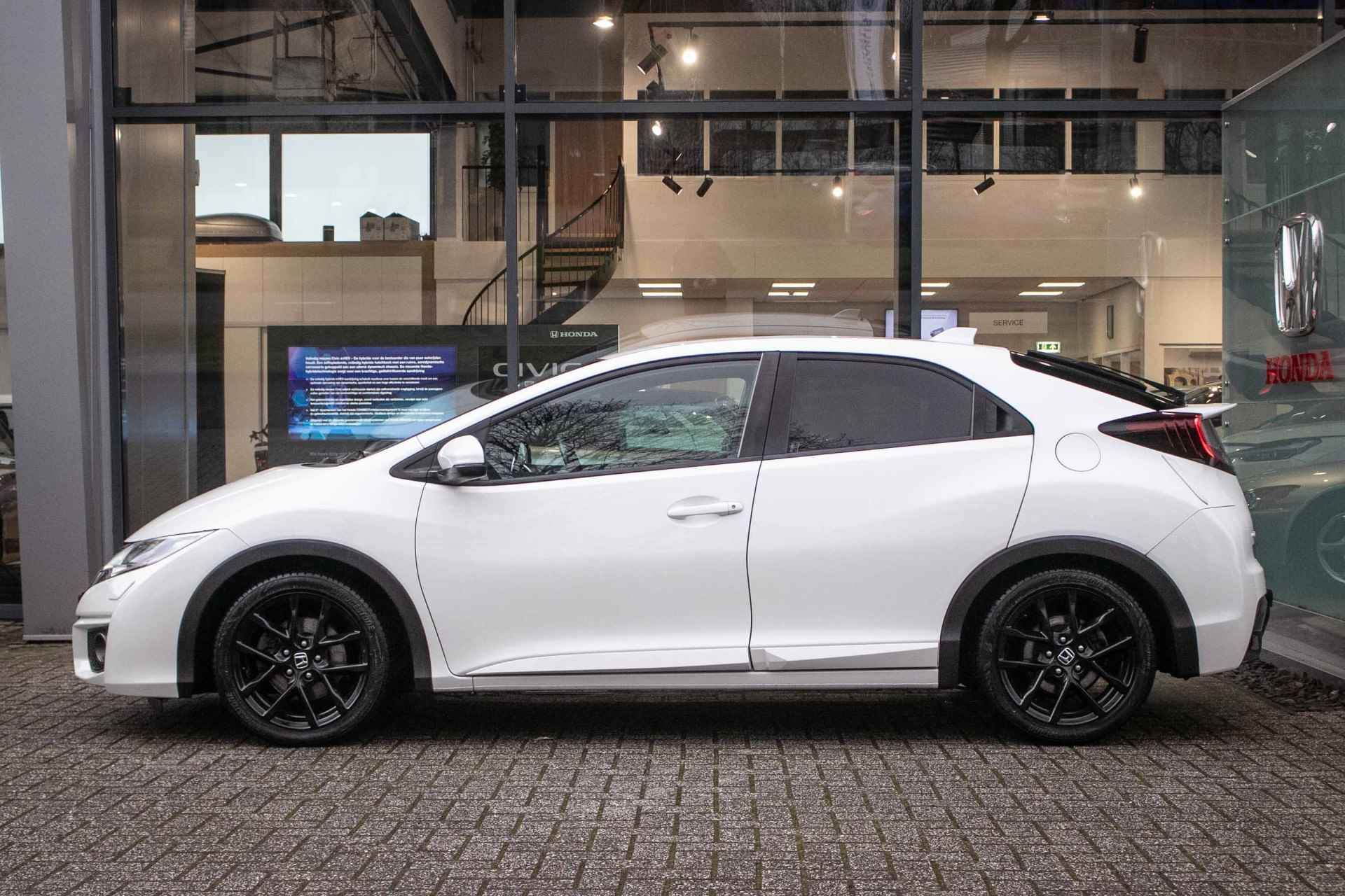 Honda Civic 1.8i Sport -All in rijklaarprijs | Trekhaak | Adas | Dealer ond. | Navi/camera - 2/41