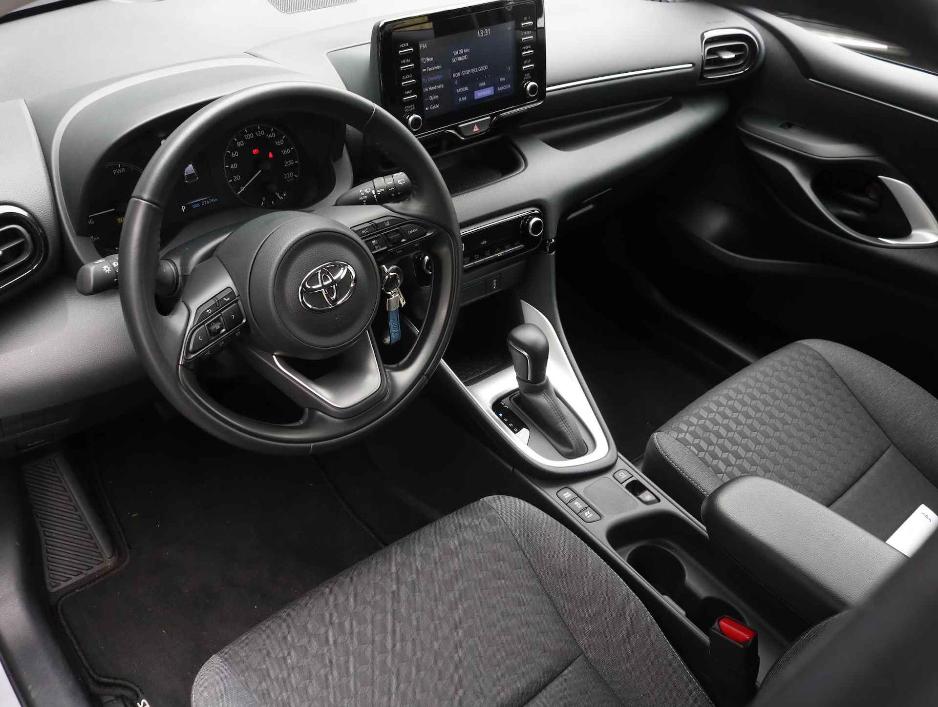 Toyota Yaris 1.5 Hybrid Active Camera | Apple Carplay - 2/12