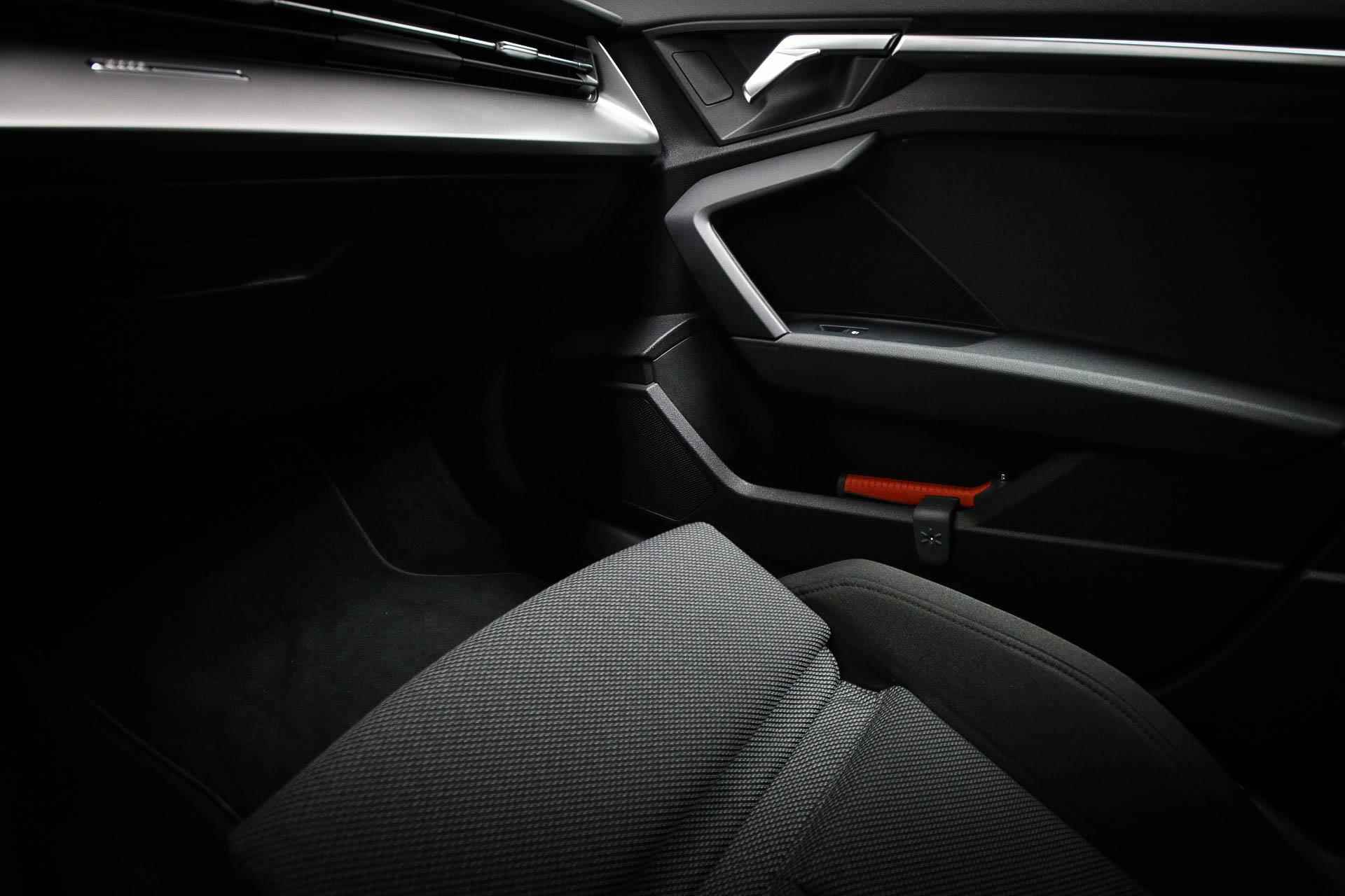 Audi A3 Limousine 35 TFSI Business edition | VIRTUAL COCKPIT | LED | NAVIGATIE | DAB | APPLE | PDC | 17" - 32/47
