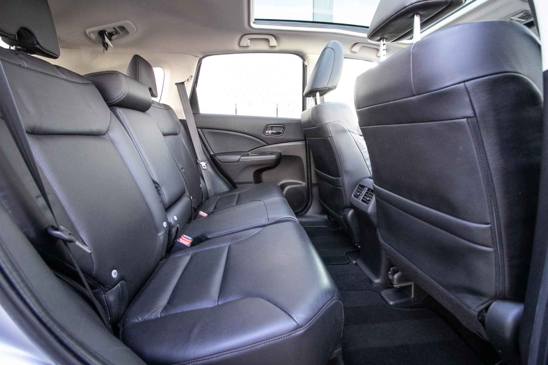 Honda CR-V 2.0 AWD Executive Automaat -All in rijklaarprijs | Trekhaak | Navi | Panodak | Leder - 7/43