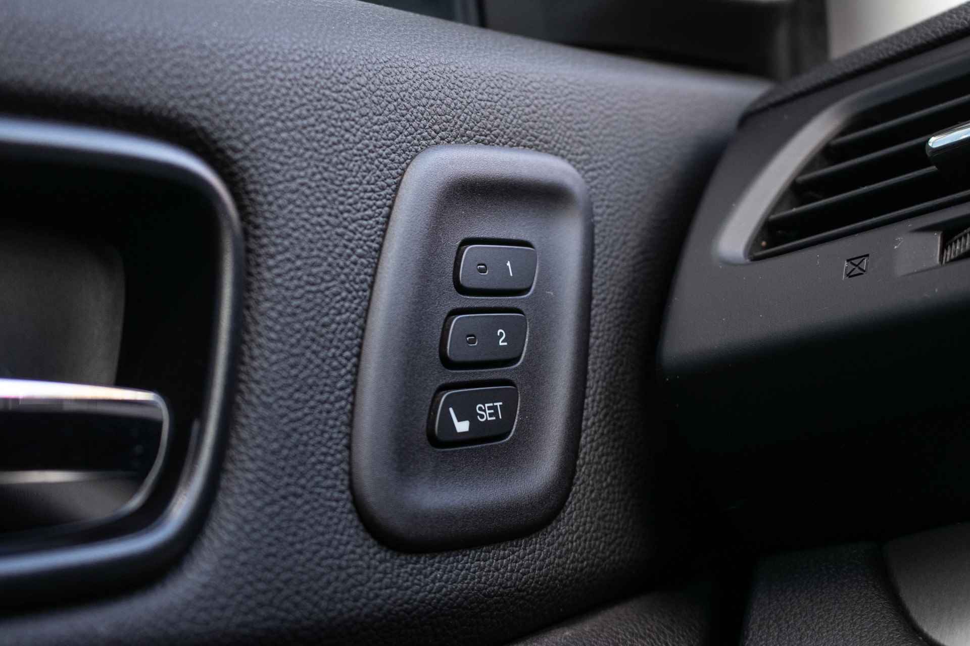 Honda CR-V 2.0 AWD Executive Automaat -All in rijklaarprijs | Trekhaak | Navi | Panodak | Leder - 36/43