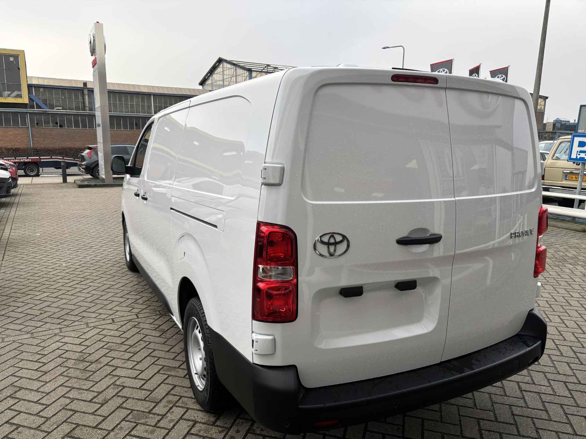 Toyota PROACE Long Worker 2.0 D-4D Challenger NIEUW EX. BTW/BPM , 2de Schuifeur links - 22/26