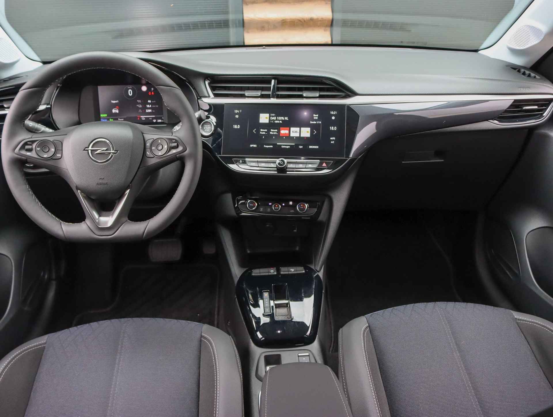 Opel Corsa-e Level 3 50 kWh 3-fase (DIRECT rijden!!/Camera/Keyless/NAV./PDC) - 31/42