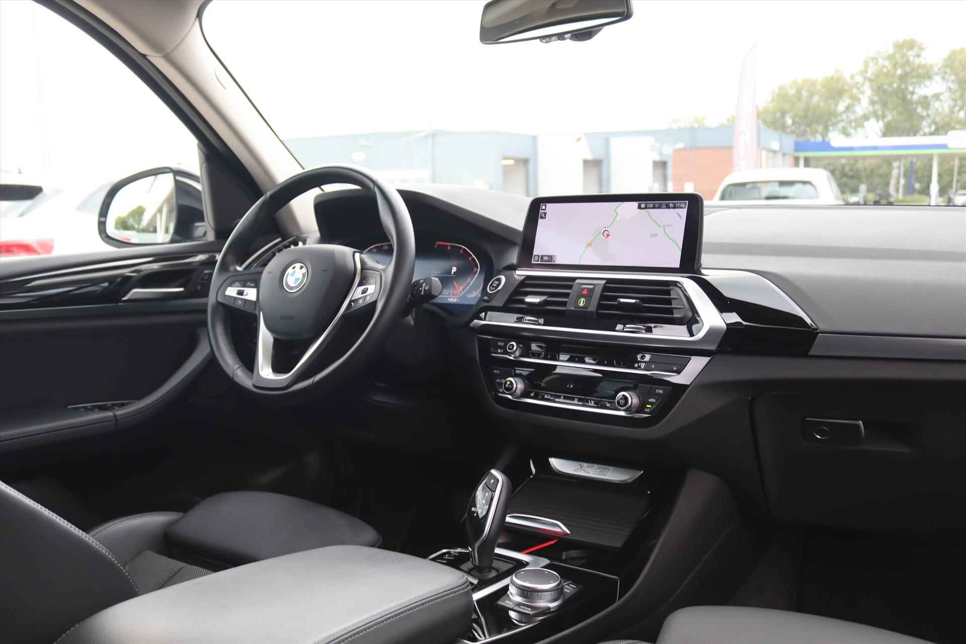 BMW X3 (g01) XDRIVE 2.0i 184PK  AUT(8) HIGH EXEC. X-LINE  Navi | Panodak | Trekhaak | Sfeerverl. | Harman Kardon | Digitaal Cockpit | - 6/71