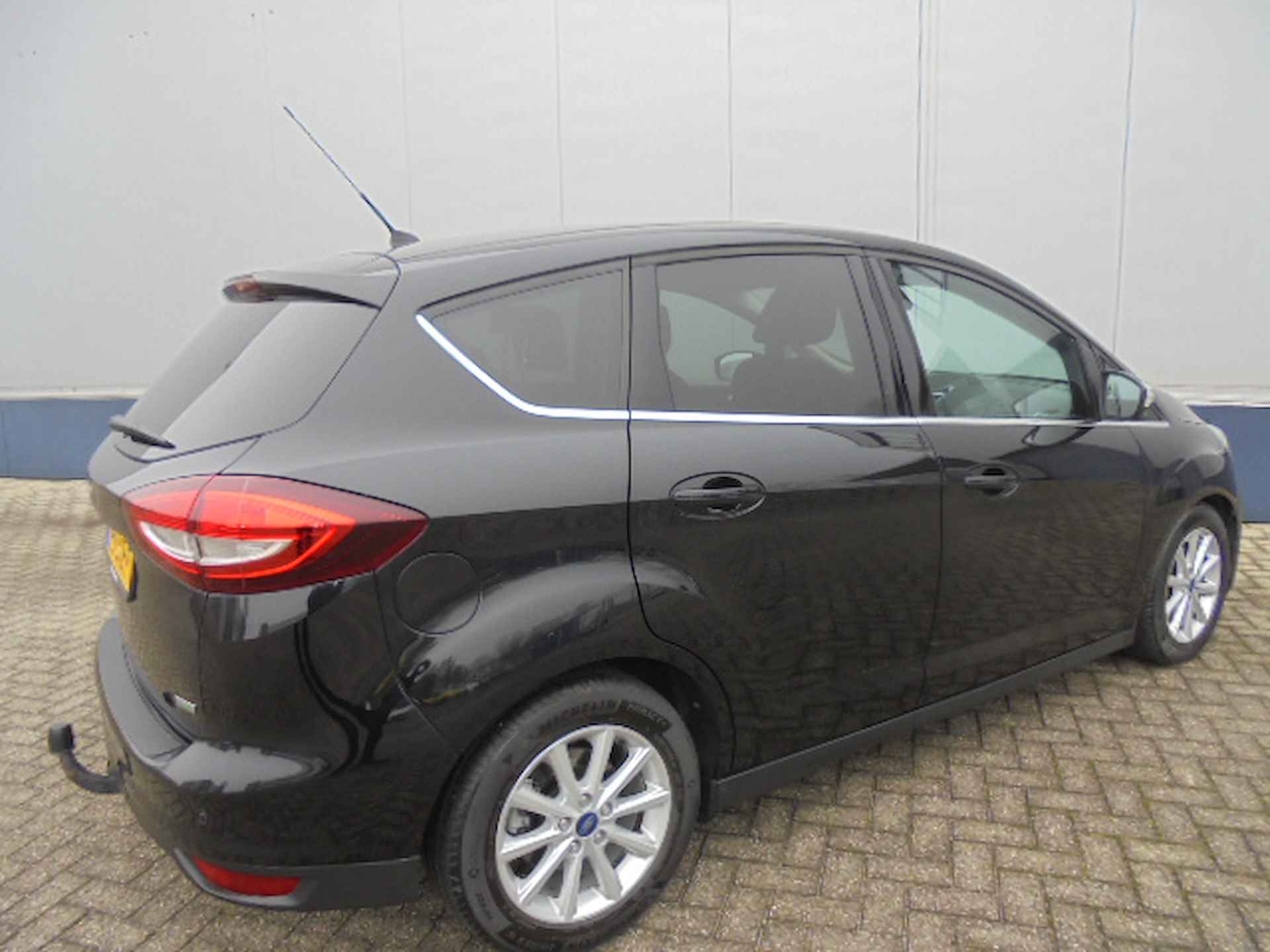 FORD C-Max 1.0 EcoBoost 125pk Titanium - 6/25