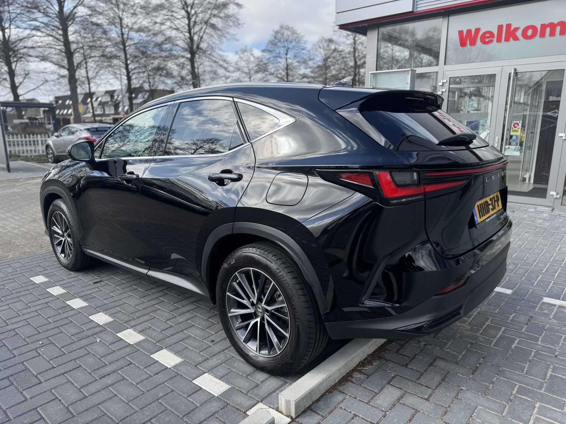 Lexus NX 450h+ AWD Navigatie, Elektrische bestuurderstoel, Parkeersensoren , All-in Rijklaarprijs - 3/52