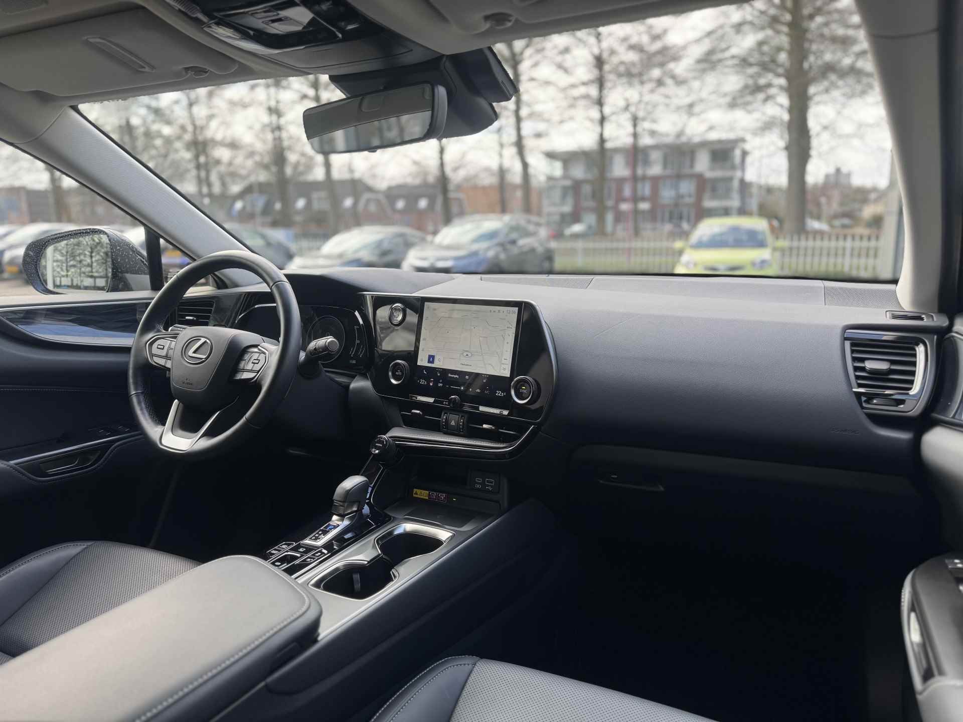 Lexus NX 450h+ AWD Navigatie, Elektrische bestuurderstoel, Parkeersensoren , All-in Rijklaarprijs - 5/52