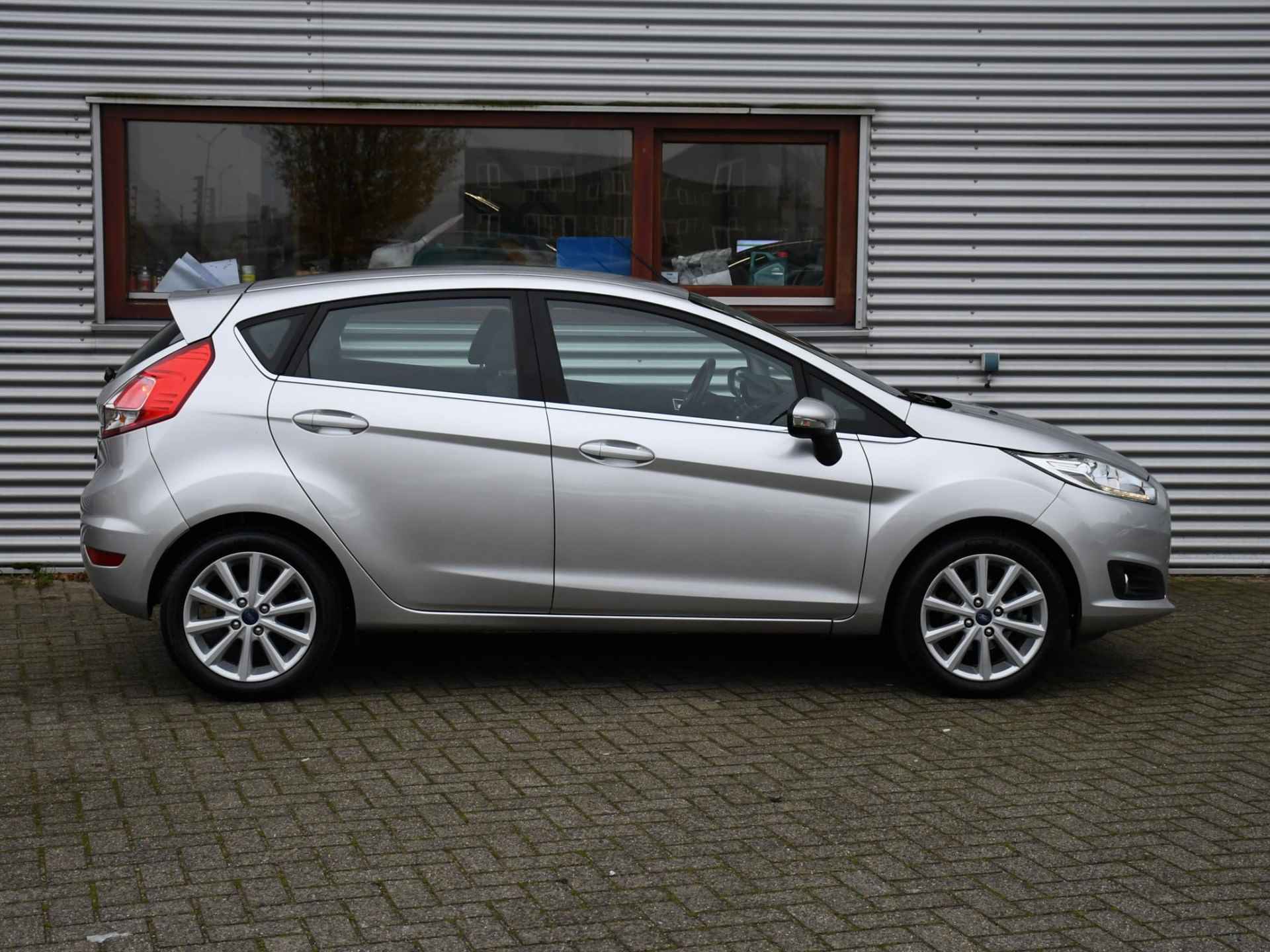 Ford Fiesta Titanium 1.0 EcoBoost 100pk NAVI | USB | AIRCO | 12MND GARANTIE - 3/26