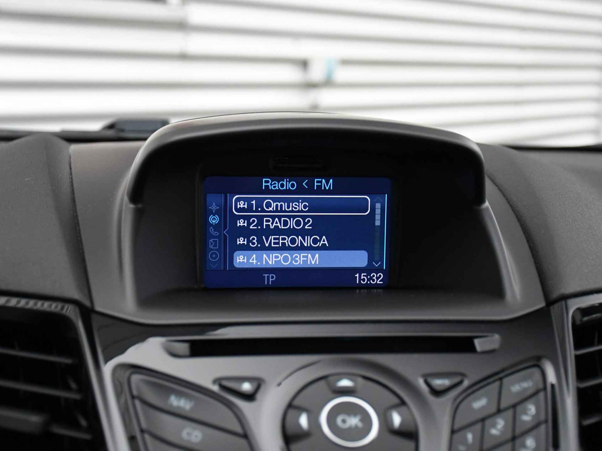 Ford Fiesta Titanium 1.0 EcoBoost 100pk NAVI | USB | AIRCO | 12MND GARANTIE - 14/26