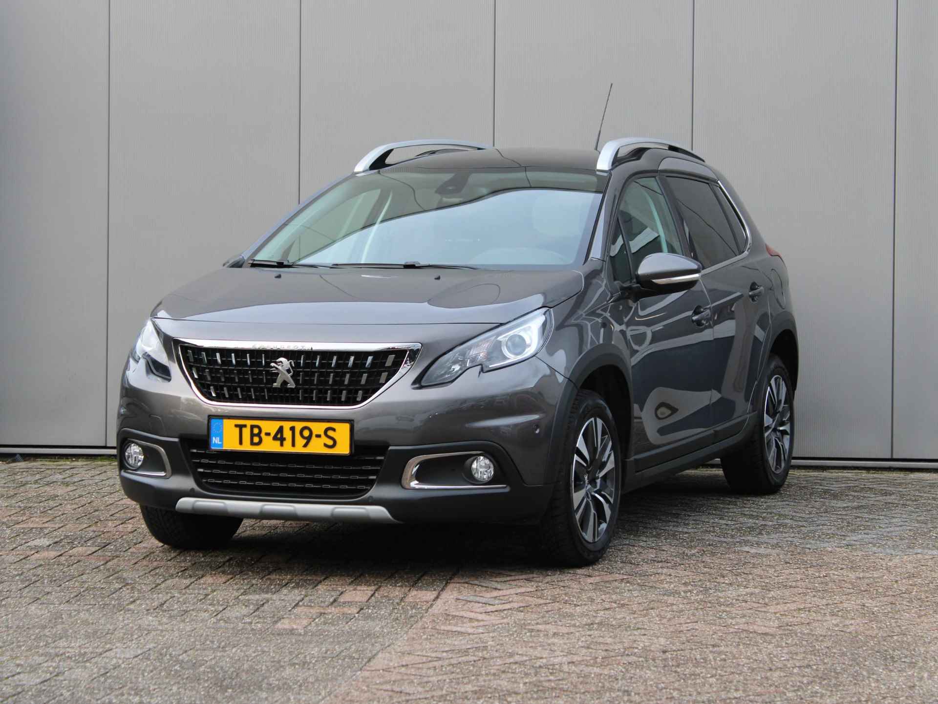 Peugeot 2008 1.2 PureTech Allure Automaat | Navi / Panoramadak / Camera - 6/26