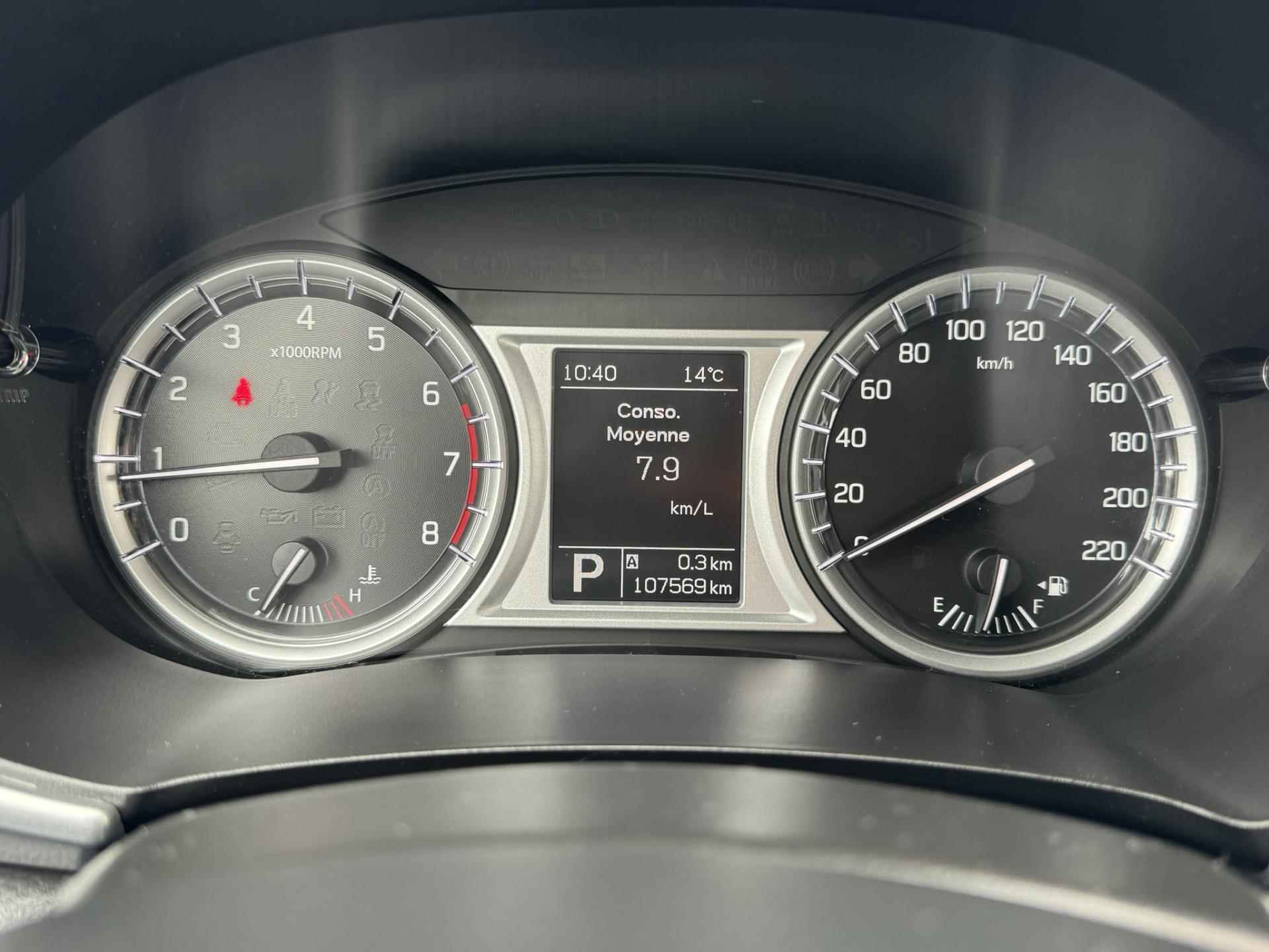 Suzuki VITARA 1.6 High Executive automaat Trekhaak Carplay Cruise Airco achteruitrijcamera Navigatie - 30/46