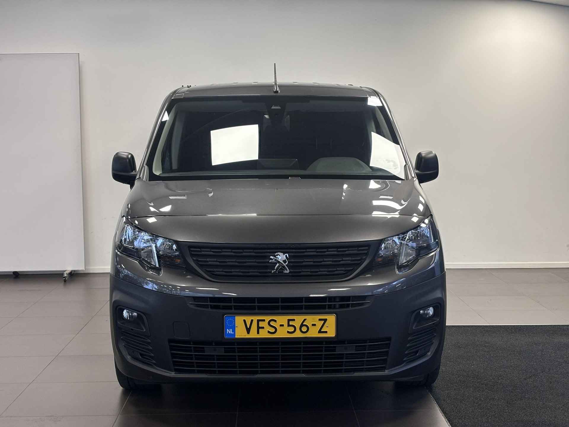 Peugeot Partner GB Premium 1.5 BlueHDi 130pk EAT8 AUTOMAAT | SURROUND VIEW CAMERA | TREKHAAK | KEYLESS ENTRY | CRUISE CONTROL | APPLE CARPLAY / ANDROID AUTO | LM-VELGEN | AIRCO - 5/60