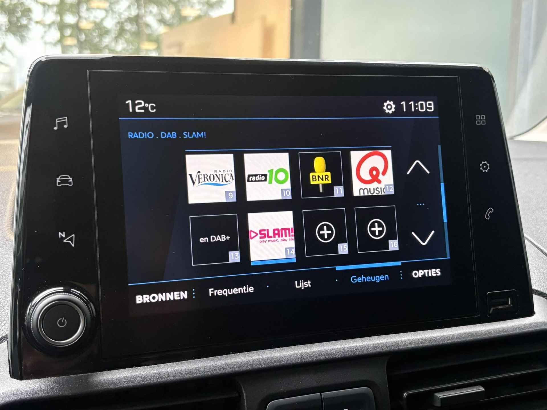 Peugeot Partner GB Premium 1.5 BlueHDi 130pk EAT8 AUTOMAAT | SURROUND VIEW CAMERA | TREKHAAK | KEYLESS ENTRY | CRUISE CONTROL | APPLE CARPLAY / ANDROID AUTO | LM-VELGEN | AIRCO - 31/60