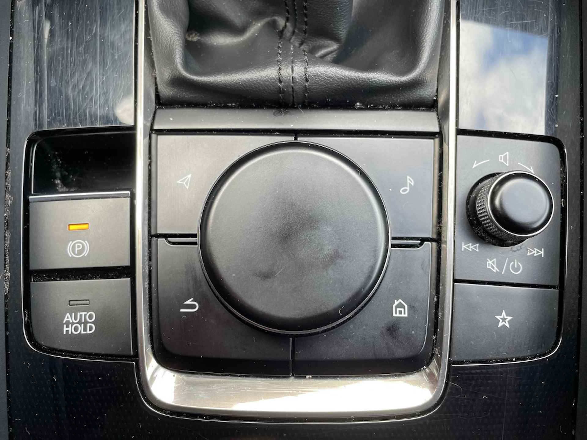 Mazda 3 2.0 SA-X Luxury i-Activ | Bose | Leer | 360 camera - 19/31