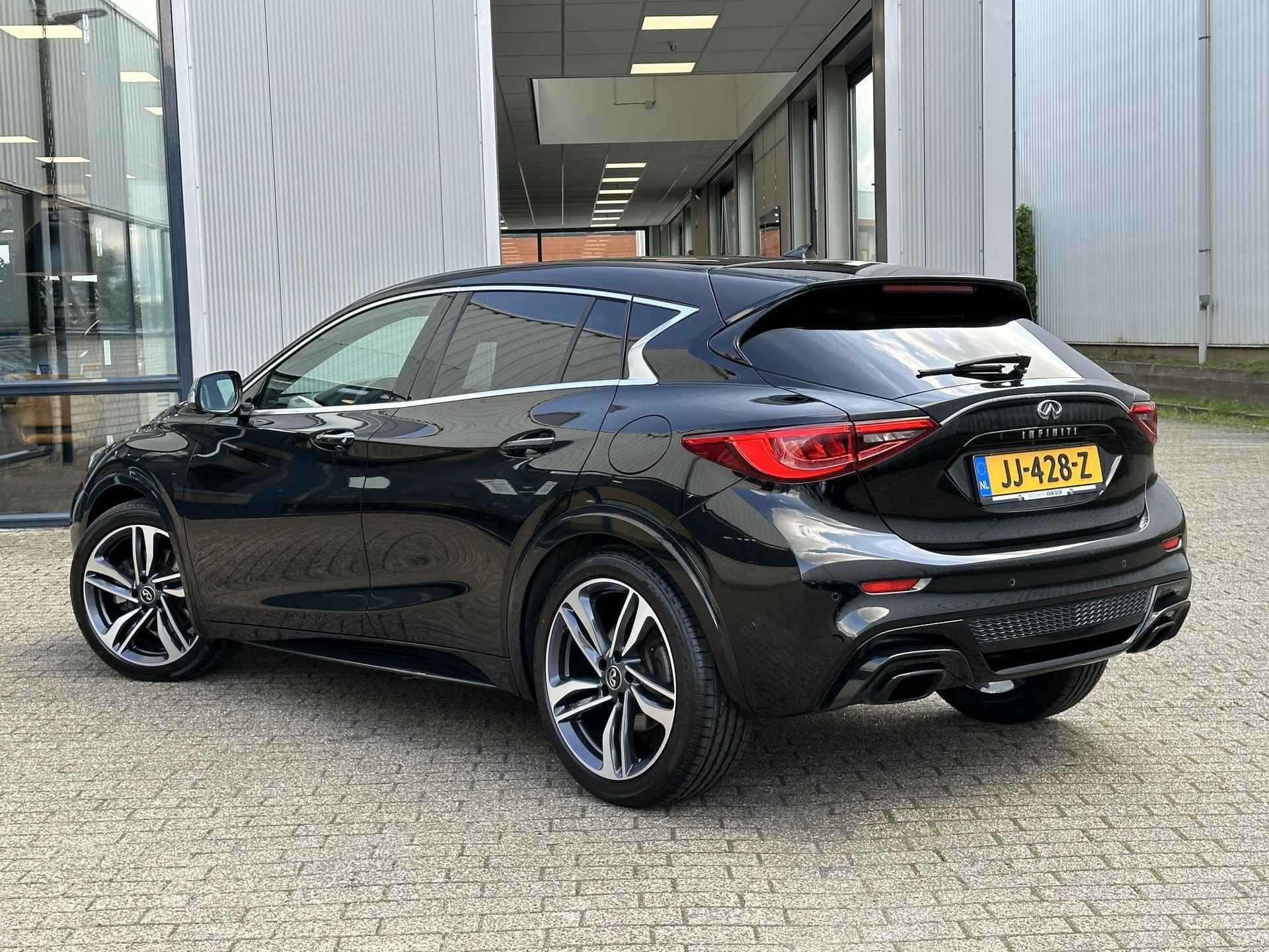 Mercedes-Benz GLA-klasse 2.0t 211pk Sport AWD Infiniti Q30 2.0t 211pk Sport AWD !! NIEUWJAARSDEAL !! - 29/57