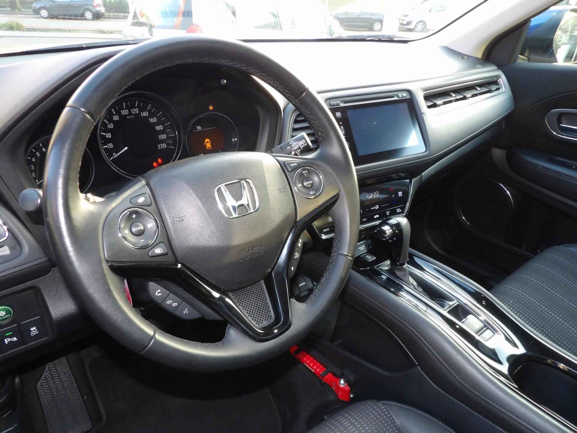 Honda HR-V 1.5 i-VTEC Executive/volledig onderhouden /trekhaak/panorama dak /automaat 12 maanden bovag garantie incl - 19/23