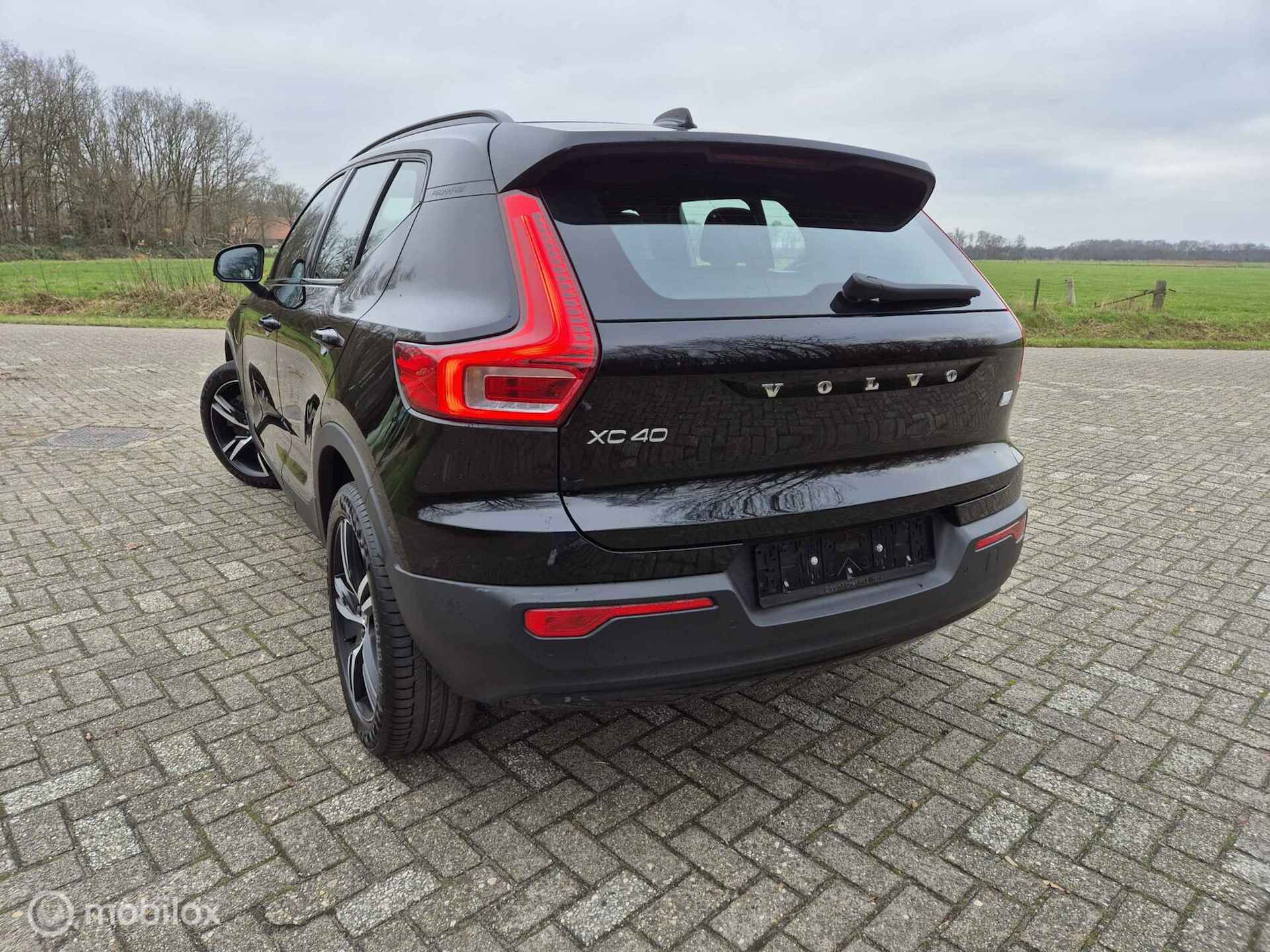 Volvo XC40 1.5 T5 Twin Engine R-Design - 3/39