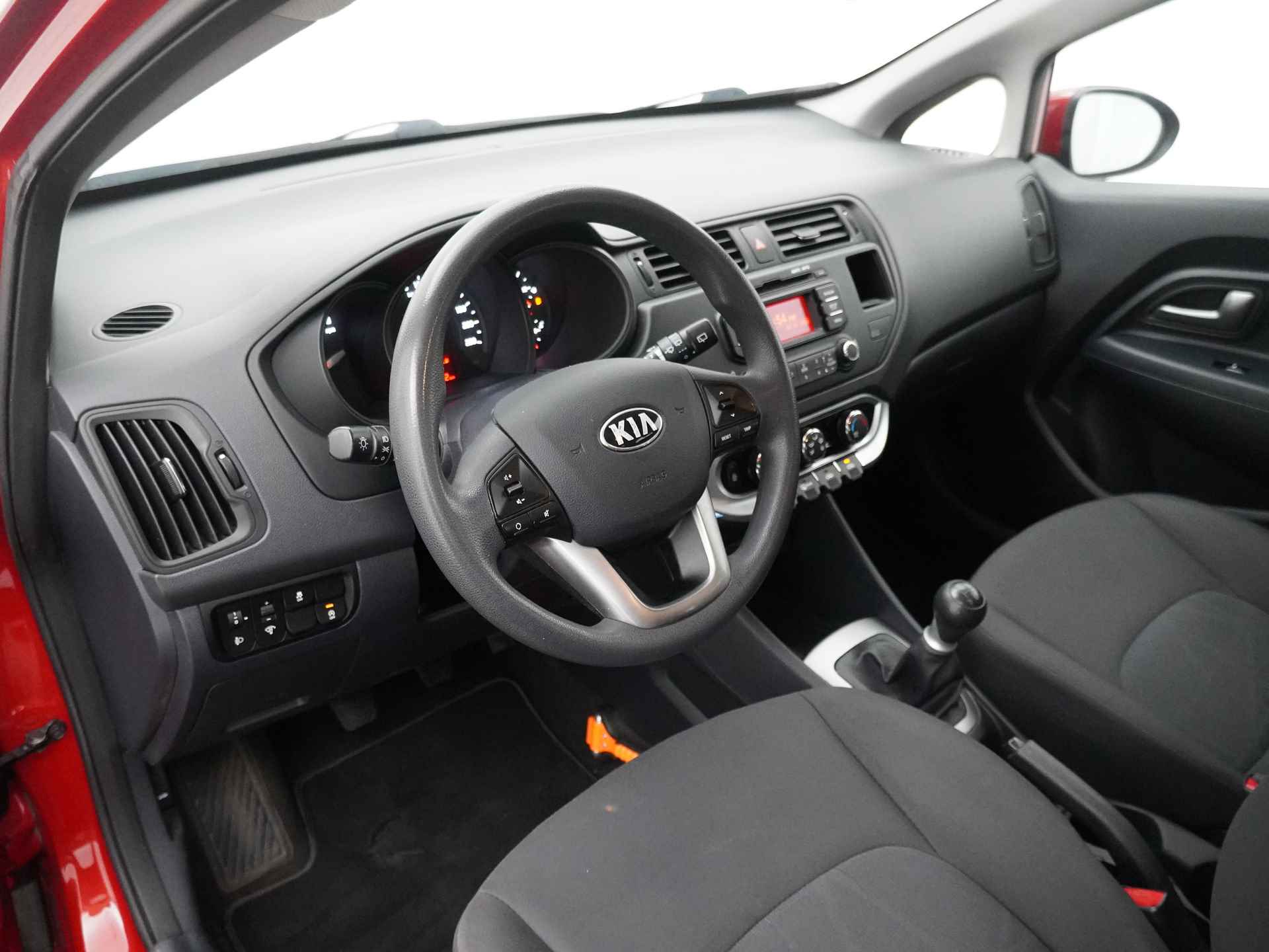 Kia Rio 1.2 CVVT ComfortLine - Airco - Lichtmetalen velgen - Elektrische ramen - 12 maanden Bovag garantie - 17/49