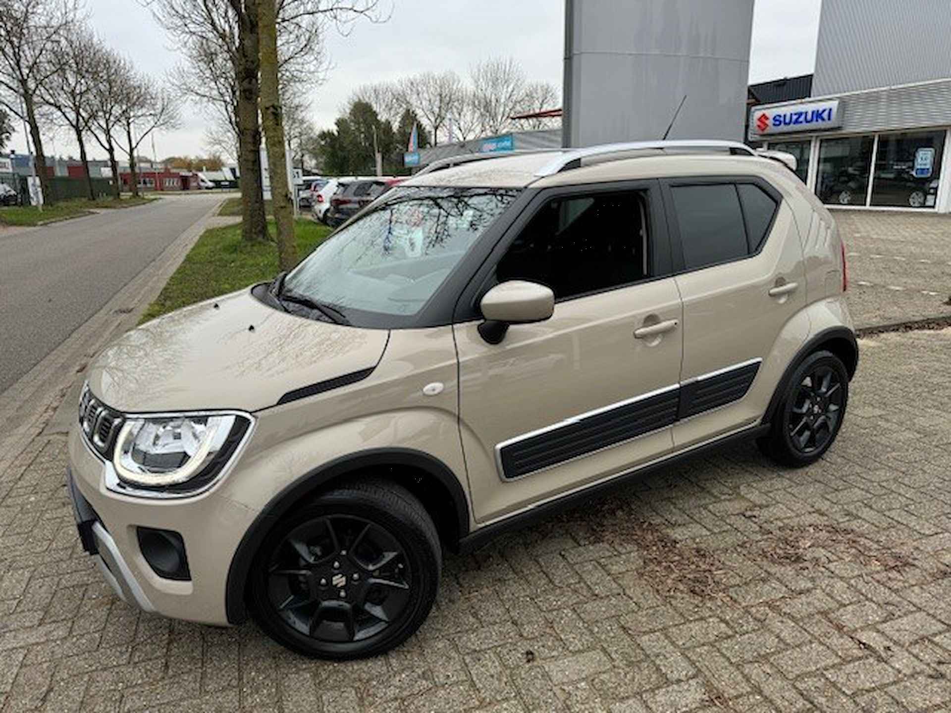 SUZUKI Ignis 1.2 Smart Hybrid 83pk Select CVT/AUTOMAAT - 3/39